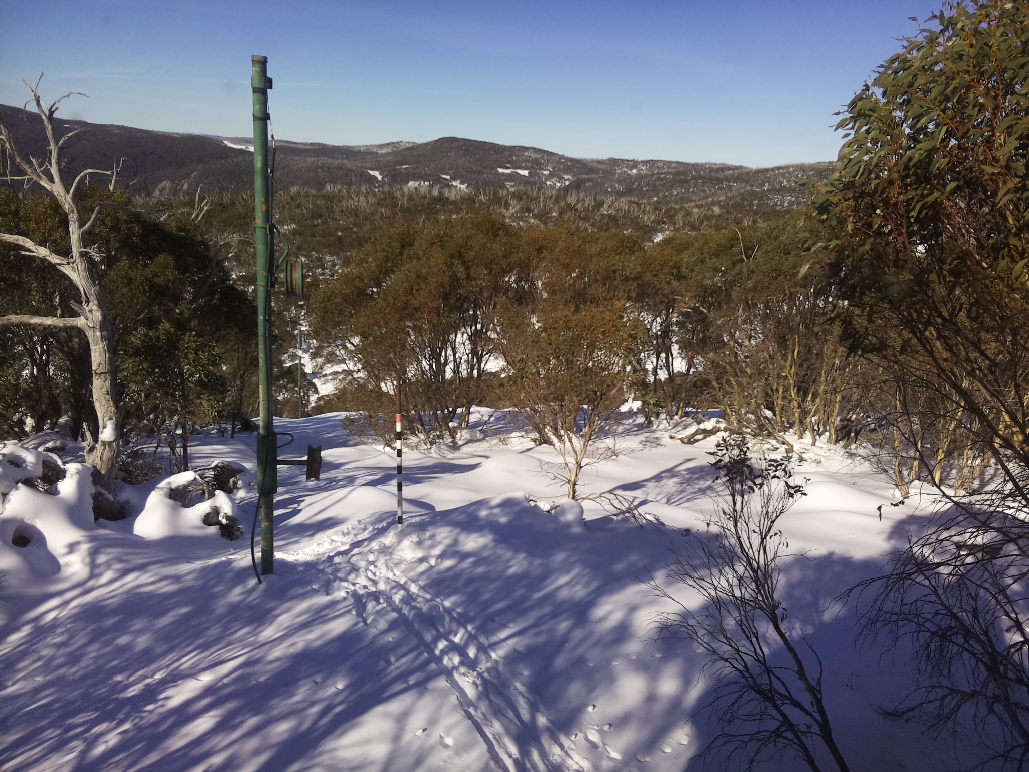 Bogong Web Cam 11:30am Saturday 21st of June 2025