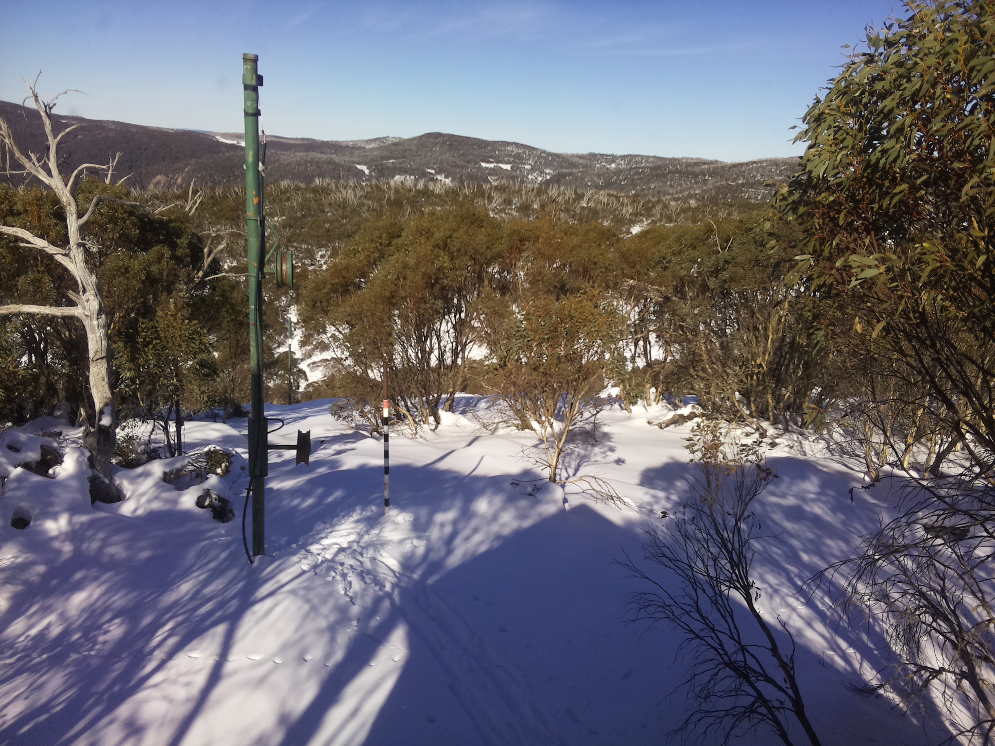 Bogong Web Cam 12:50pm Saturday 21st of June 2025