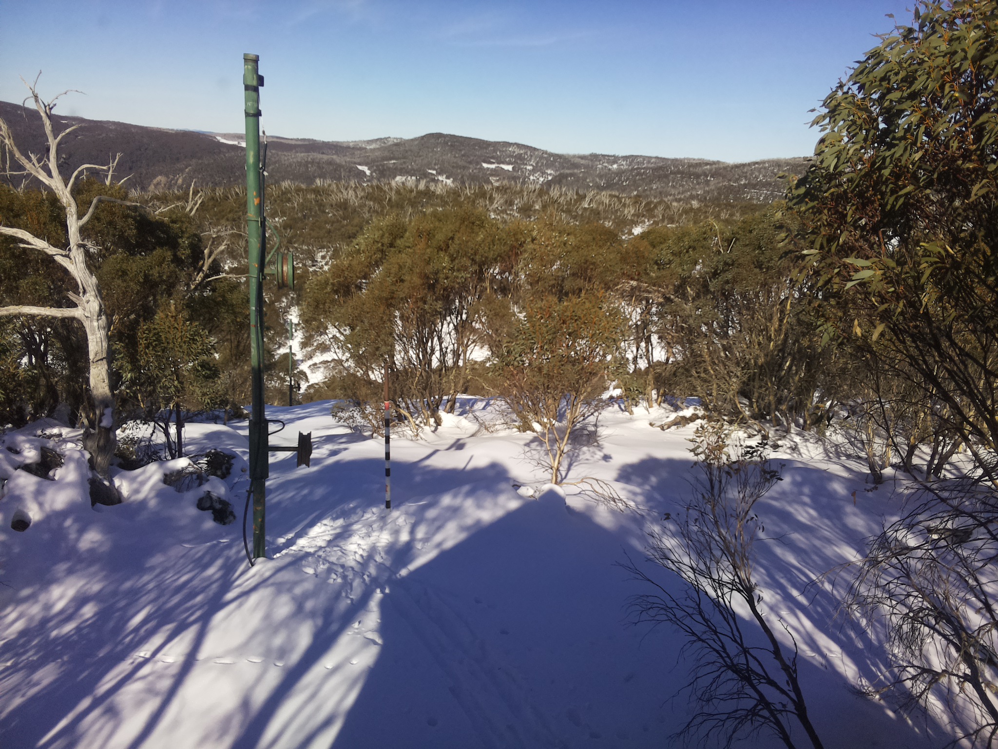 Bogong Web Cam 1:00pm Saturday 21st of June 2025