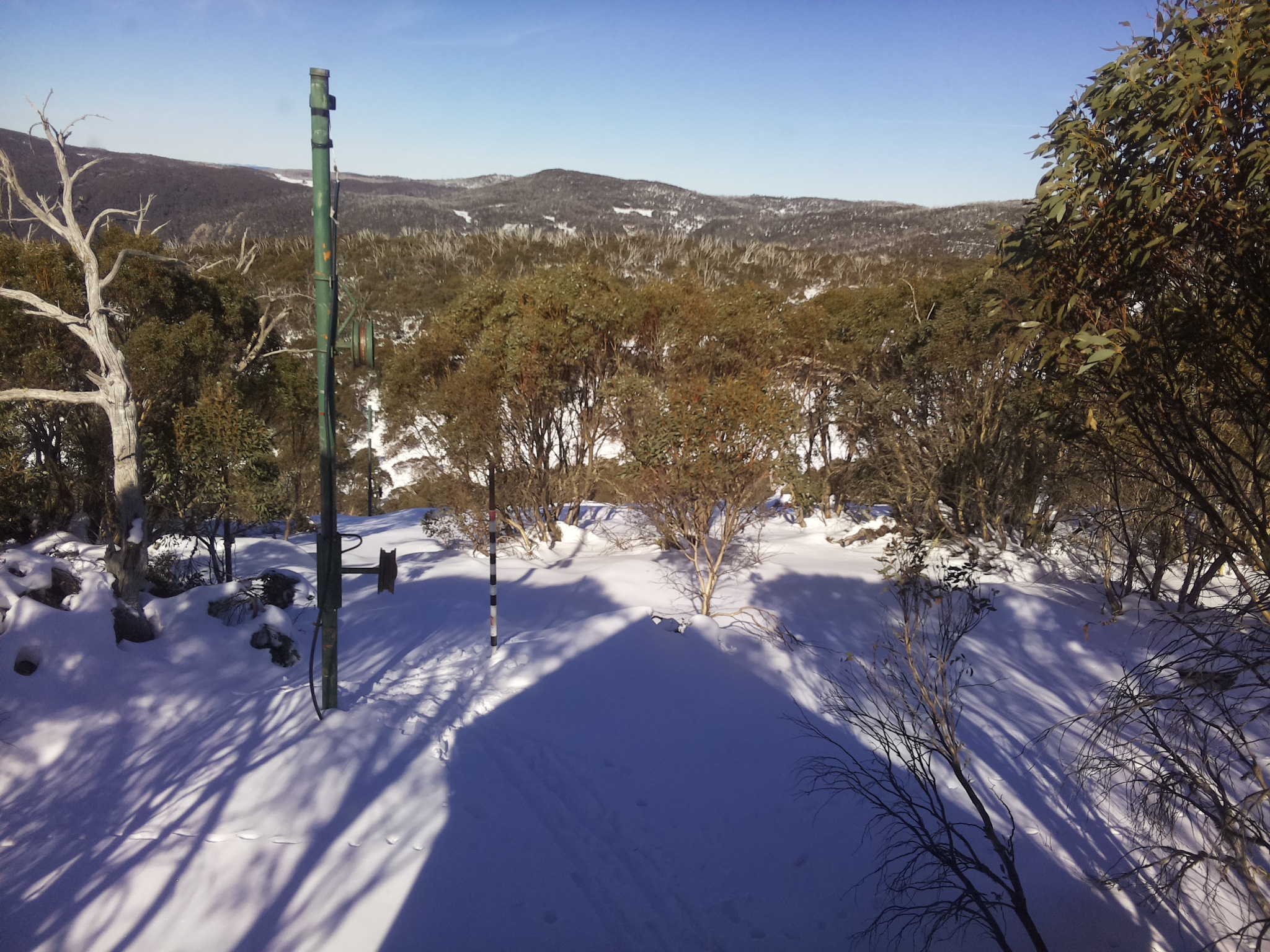 Bogong Web Cam 1:10pm Saturday 21st of June 2025