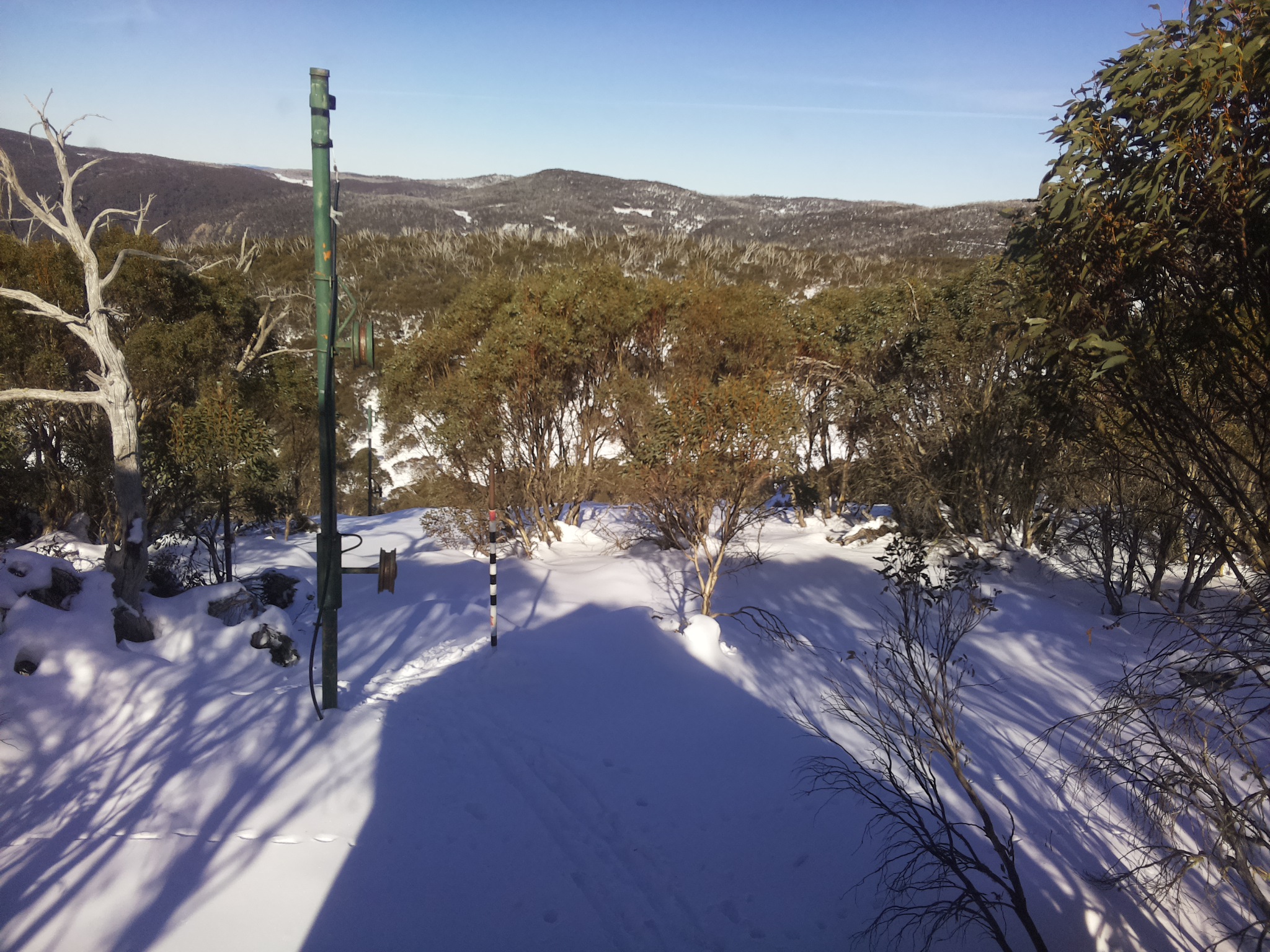 Bogong Web Cam 1:30pm Saturday 21st of June 2025