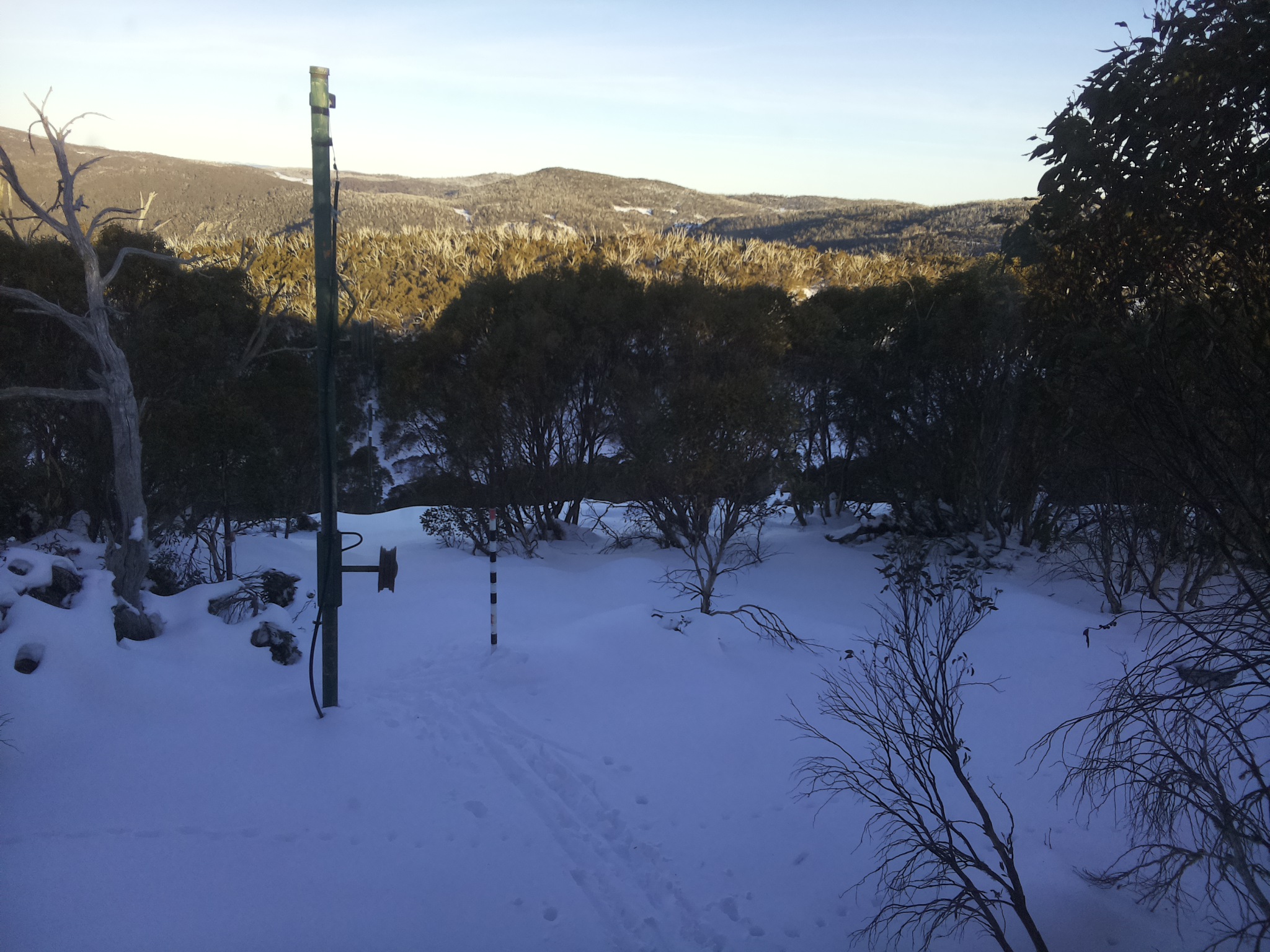 Bogong Web Cam 4:10pm Saturday 21st of June 2025