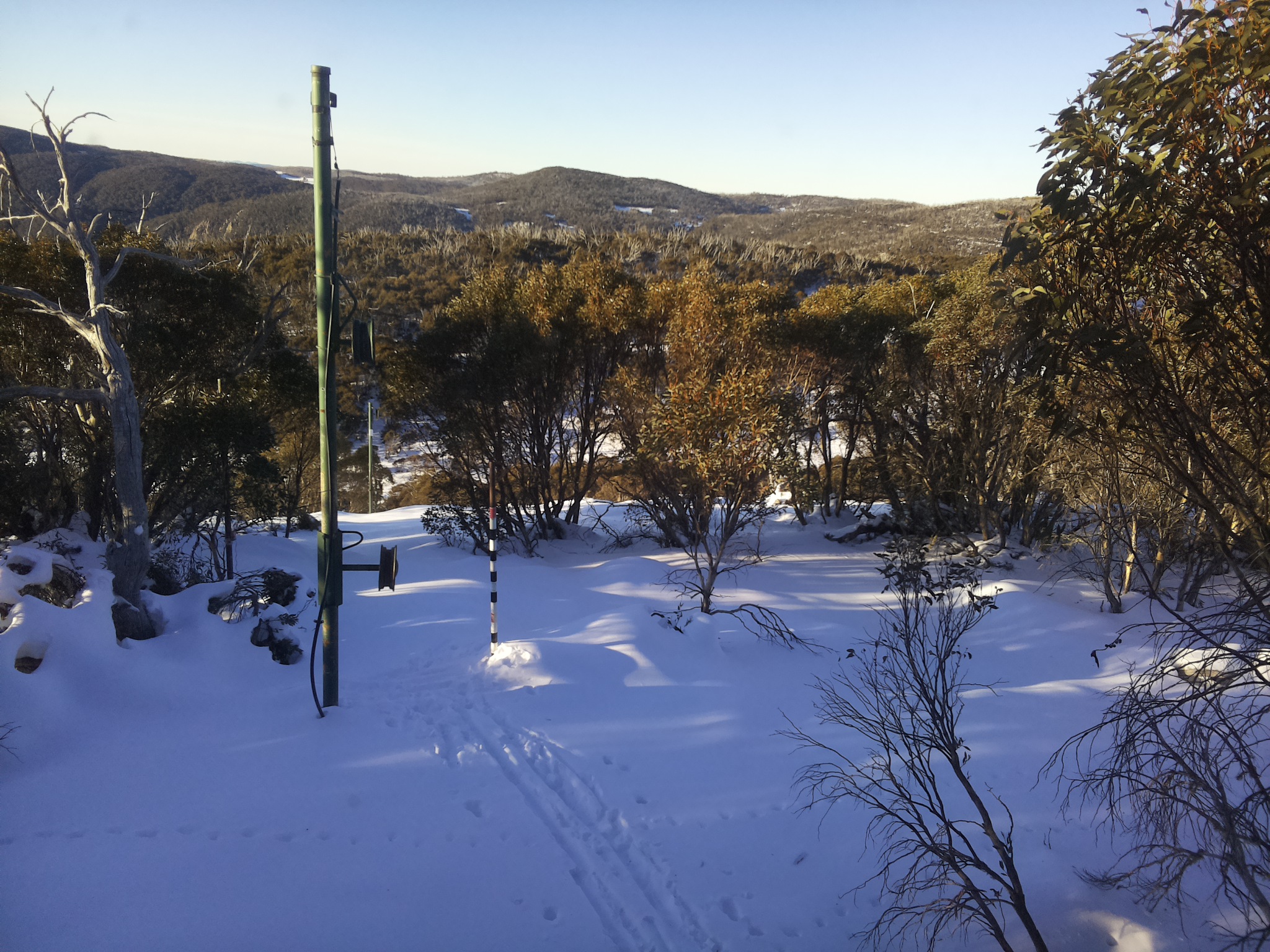 Bogong Web Cam 8:20am Sunday 22nd of June 2025