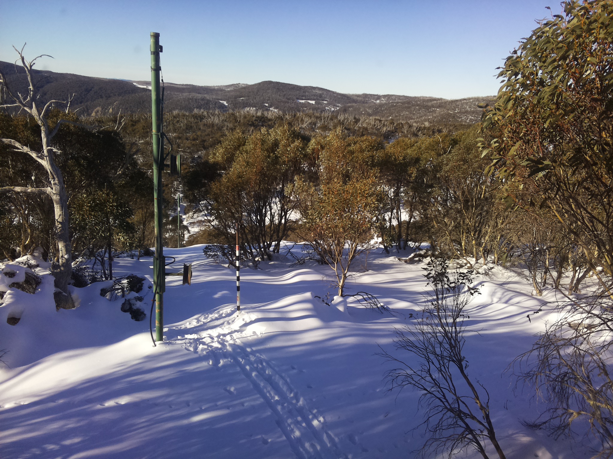 Bogong Web Cam 9:20am Sunday 22nd of June 2025