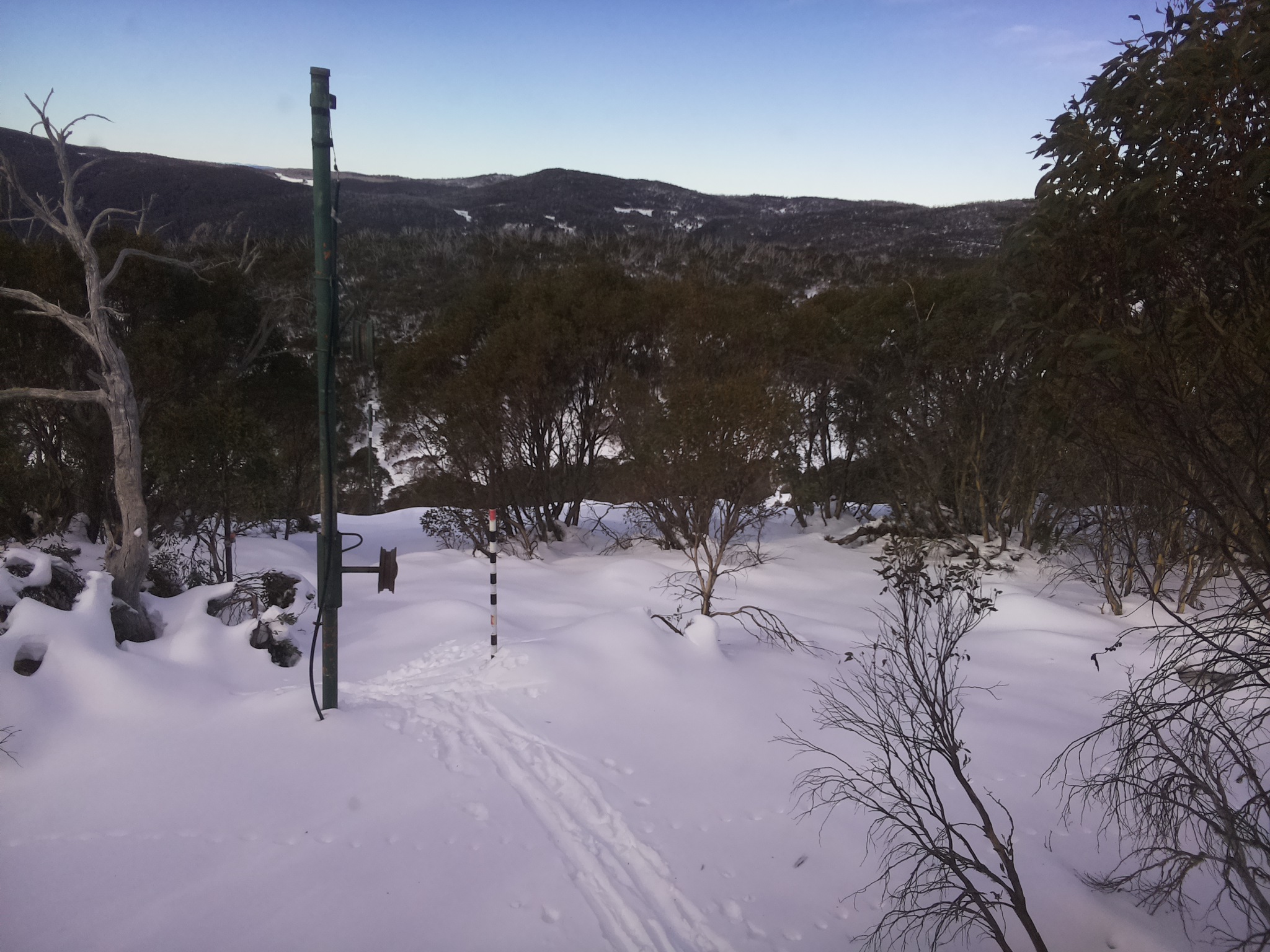 Bogong Web Cam 11:20am Sunday 22nd of June 2025