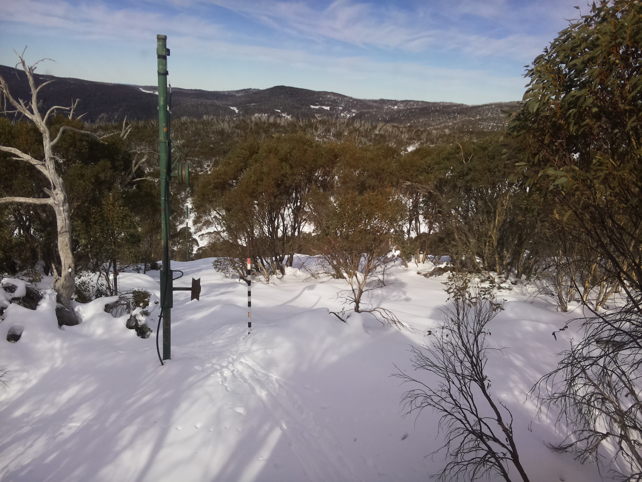Bogong Web Cam 12:40pm Sunday 22nd of June 2025