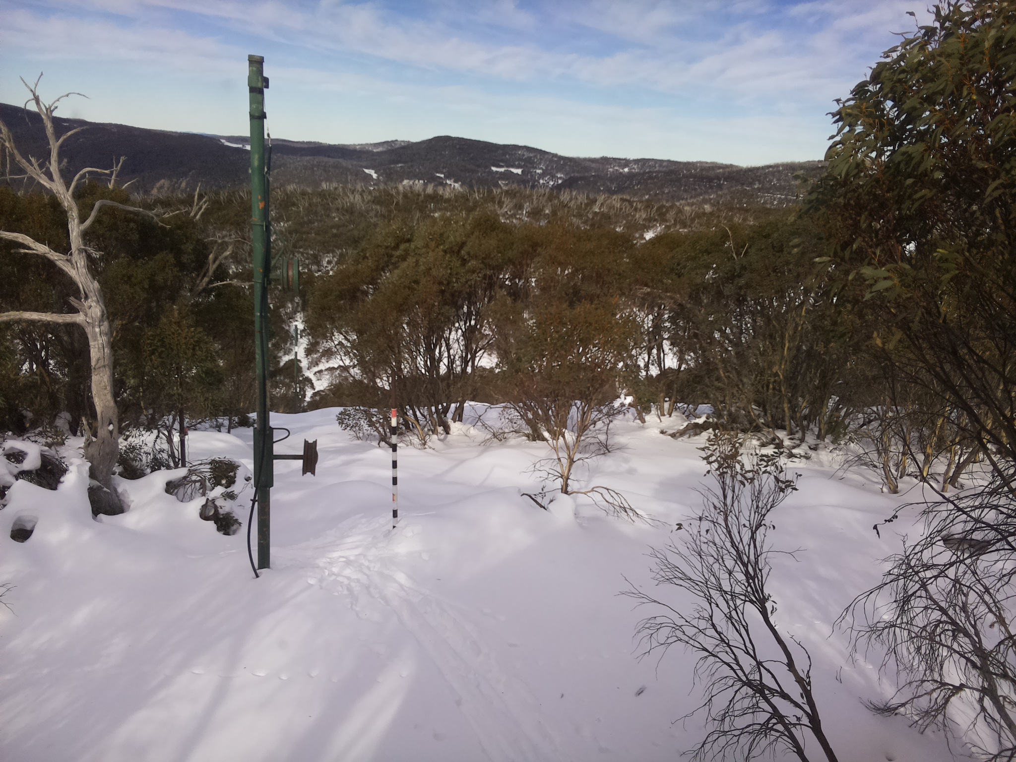 Bogong Web Cam 12:50pm Sunday 22nd of June 2025