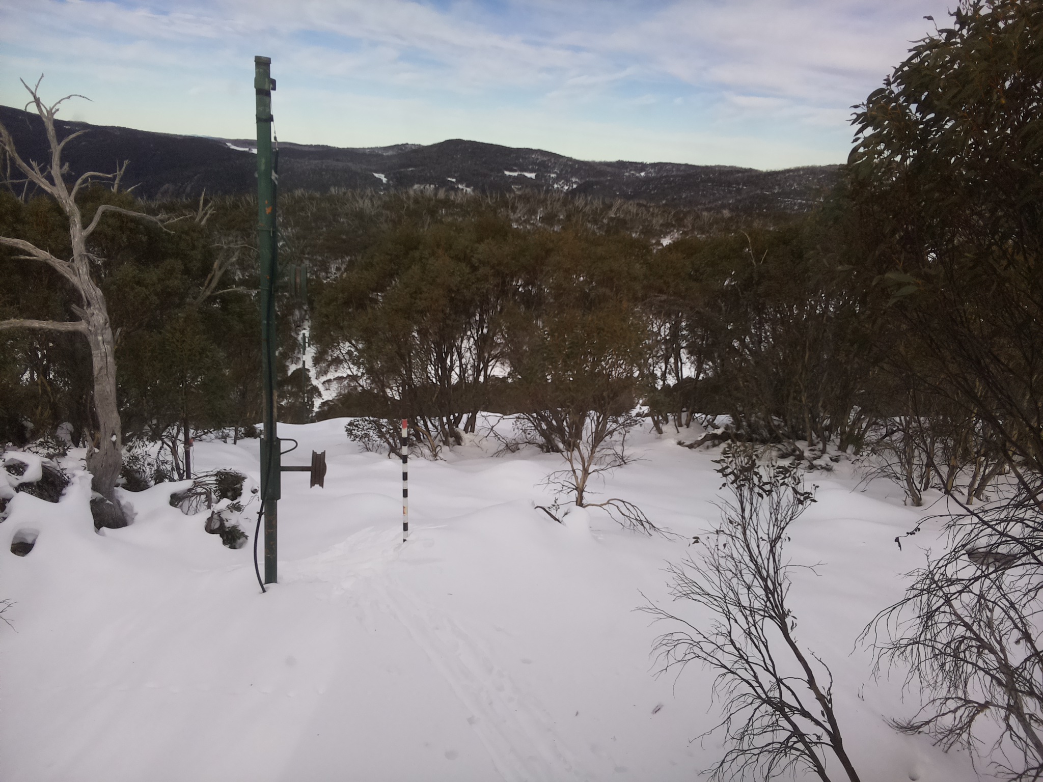 Bogong Web Cam 1:20pm Sunday 22nd of June 2025