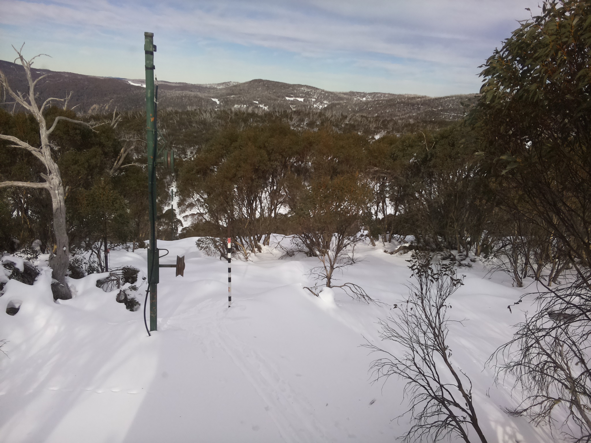 Bogong Web Cam 1:40pm Sunday 22nd of June 2025