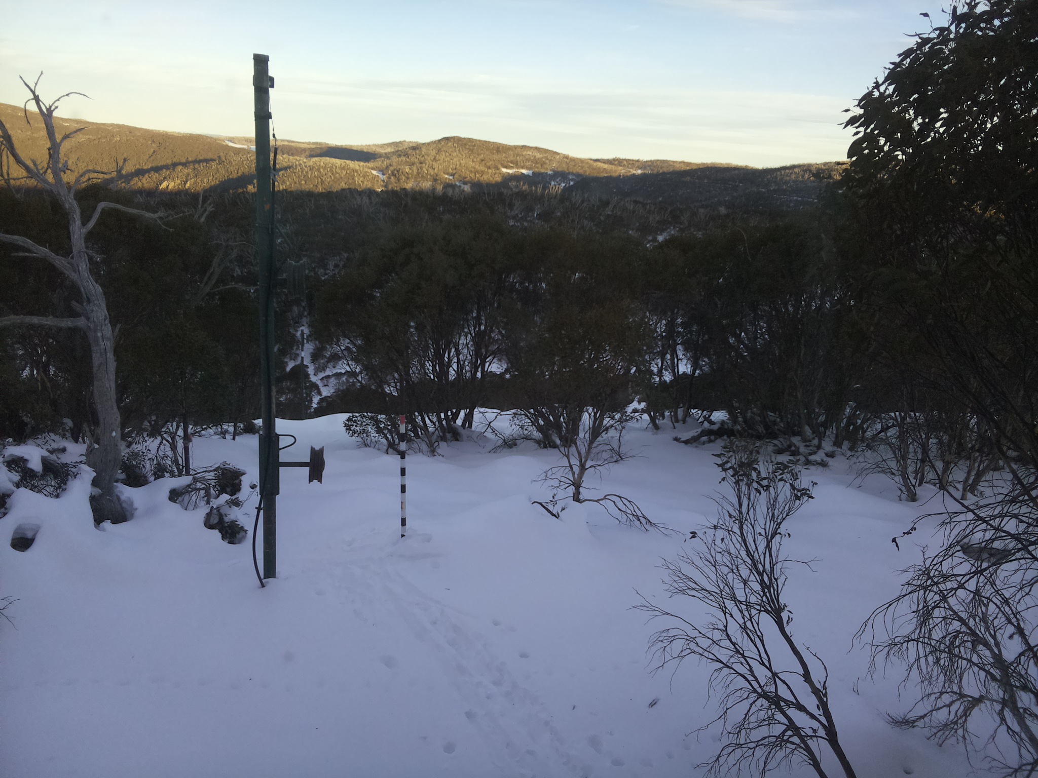 Bogong Web Cam 4:30pm Sunday 22nd of June 2025