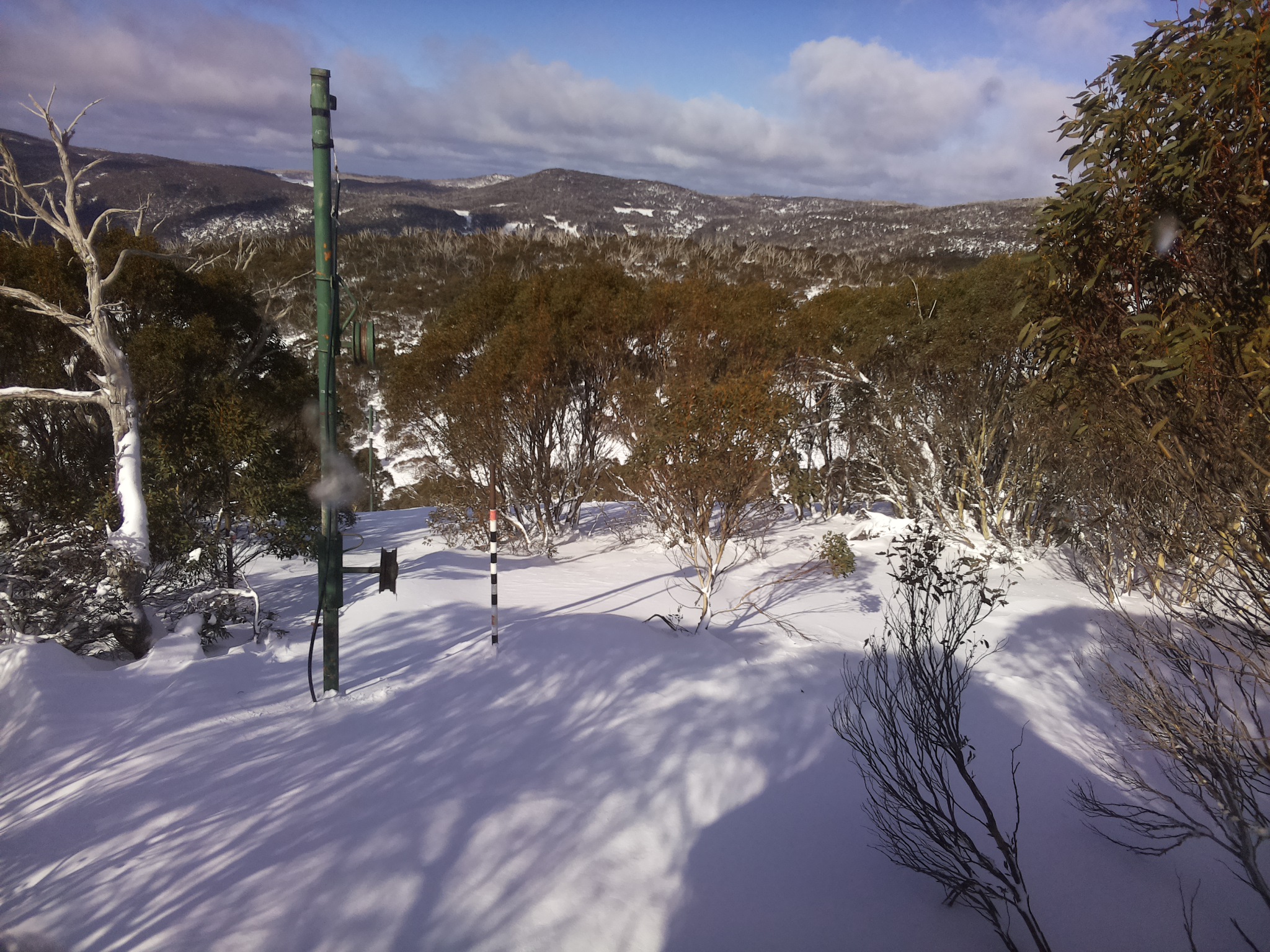 Bogong Web Cam 12:00pm Thursday 26th of June 2025