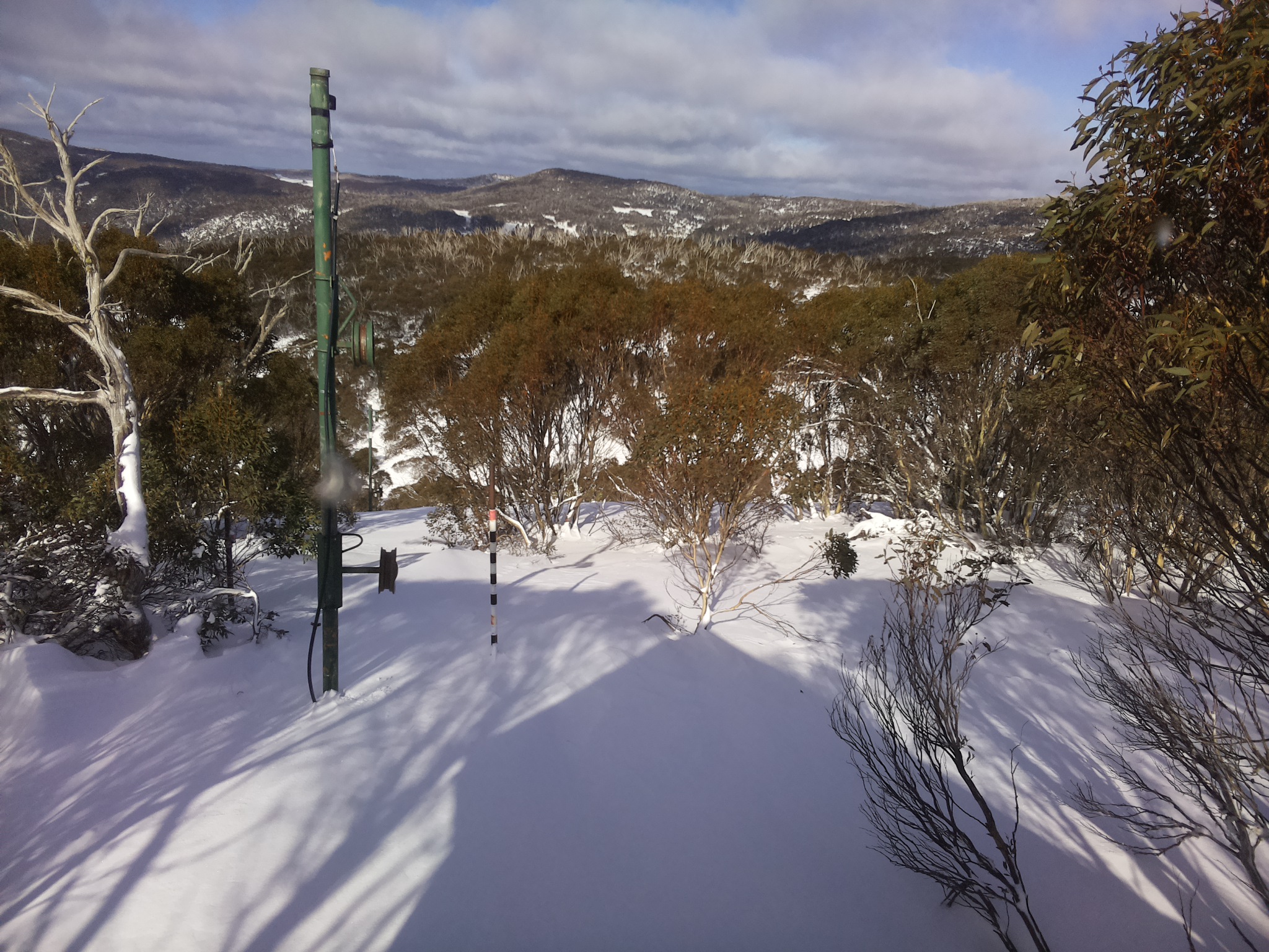 Bogong Web Cam 1:00pm Thursday 26th of June 2025