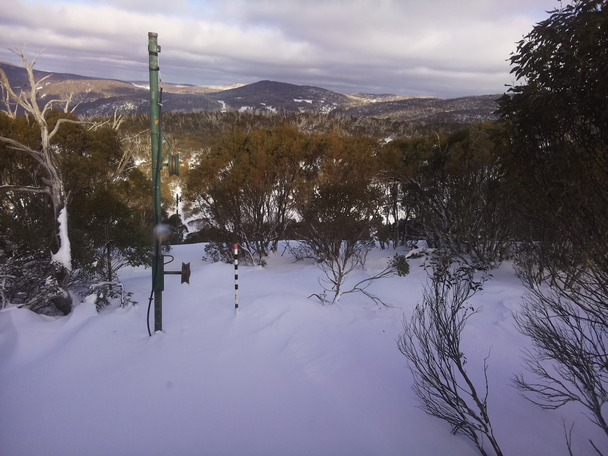 Bogong Web Cam 3:10pm Thursday 26th of June 2025
