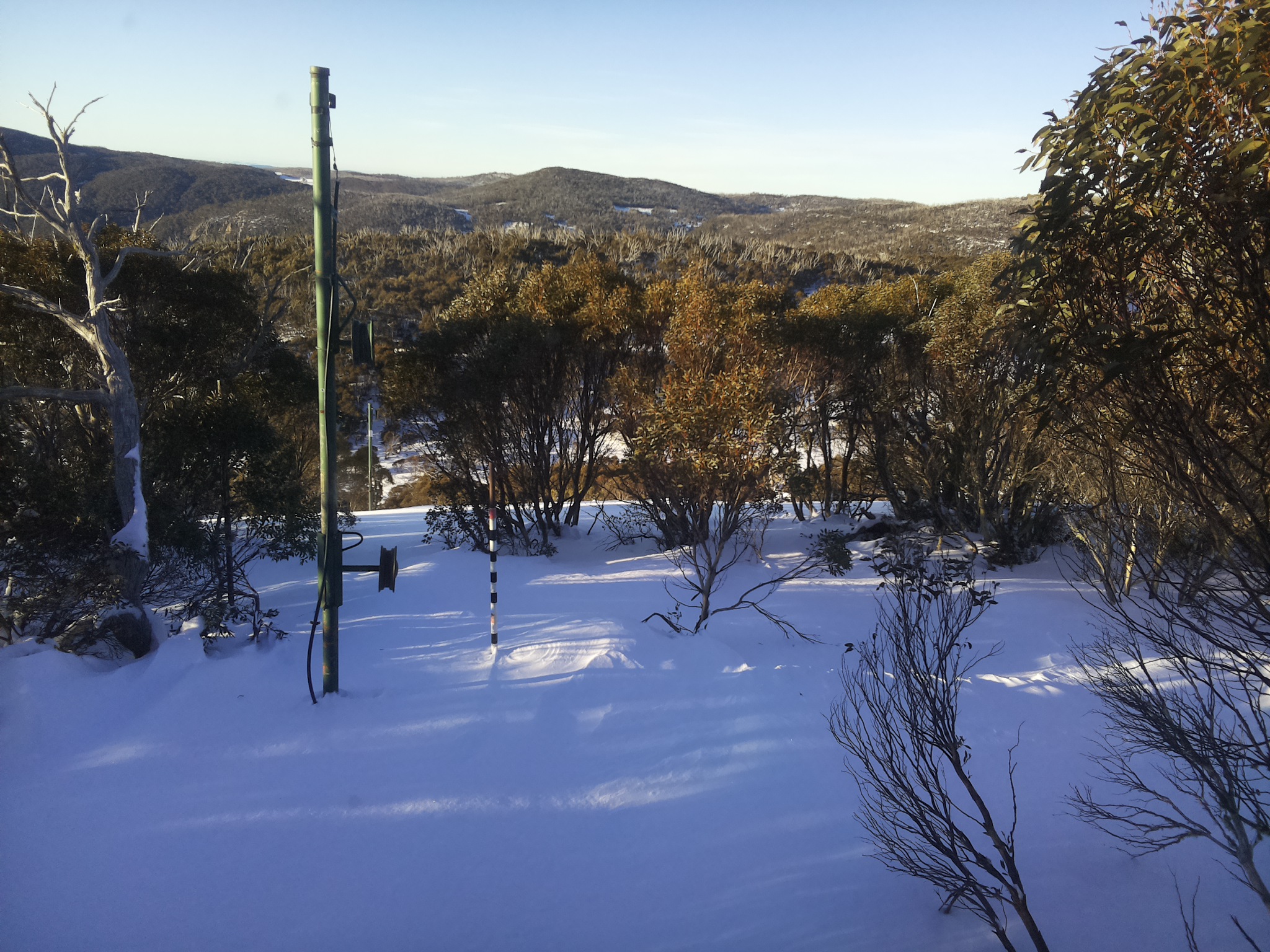 Bogong Web Cam 8:20am Saturday 28th of June 2025