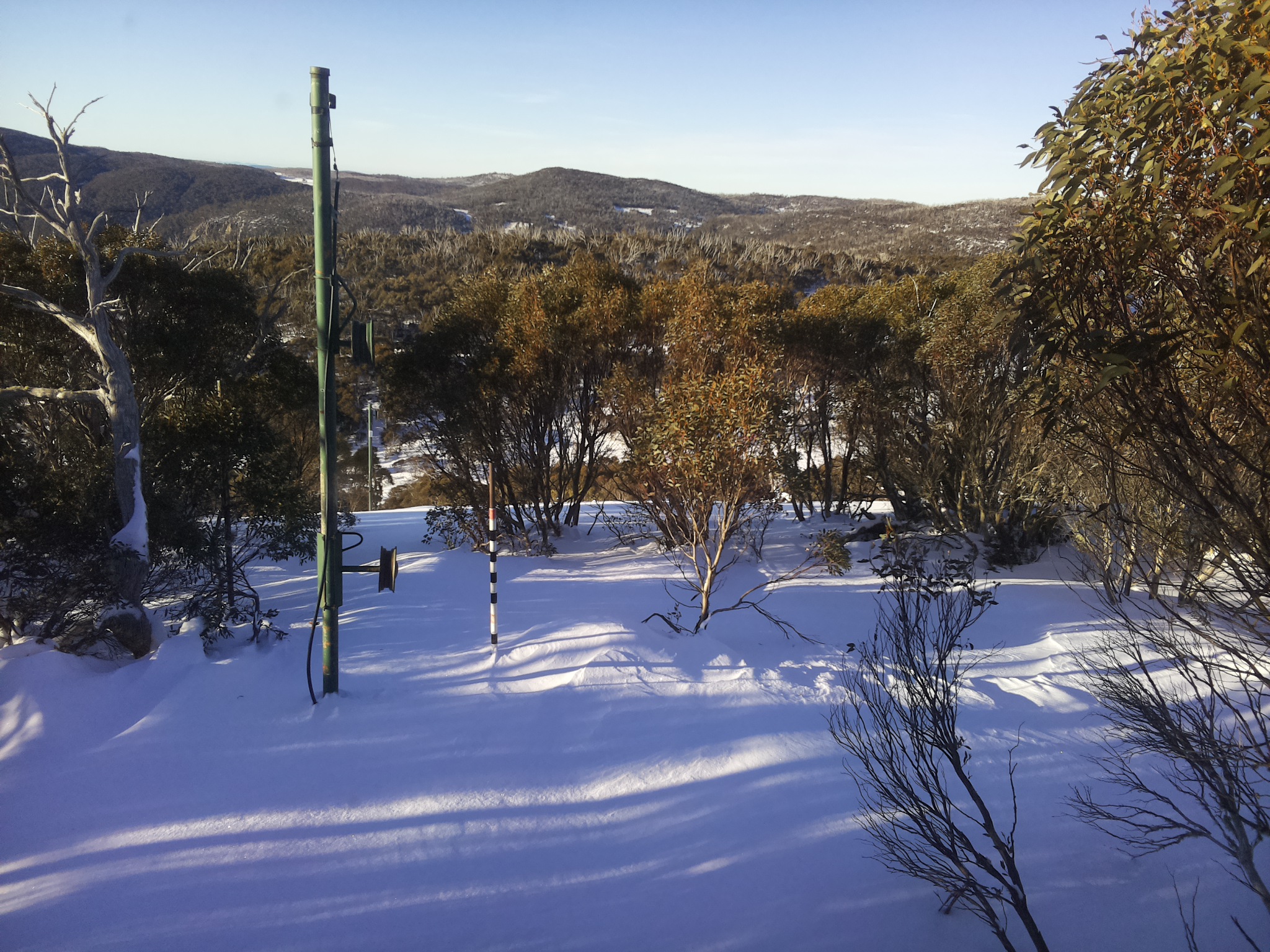 Bogong Web Cam 8:40am Saturday 28th of June 2025
