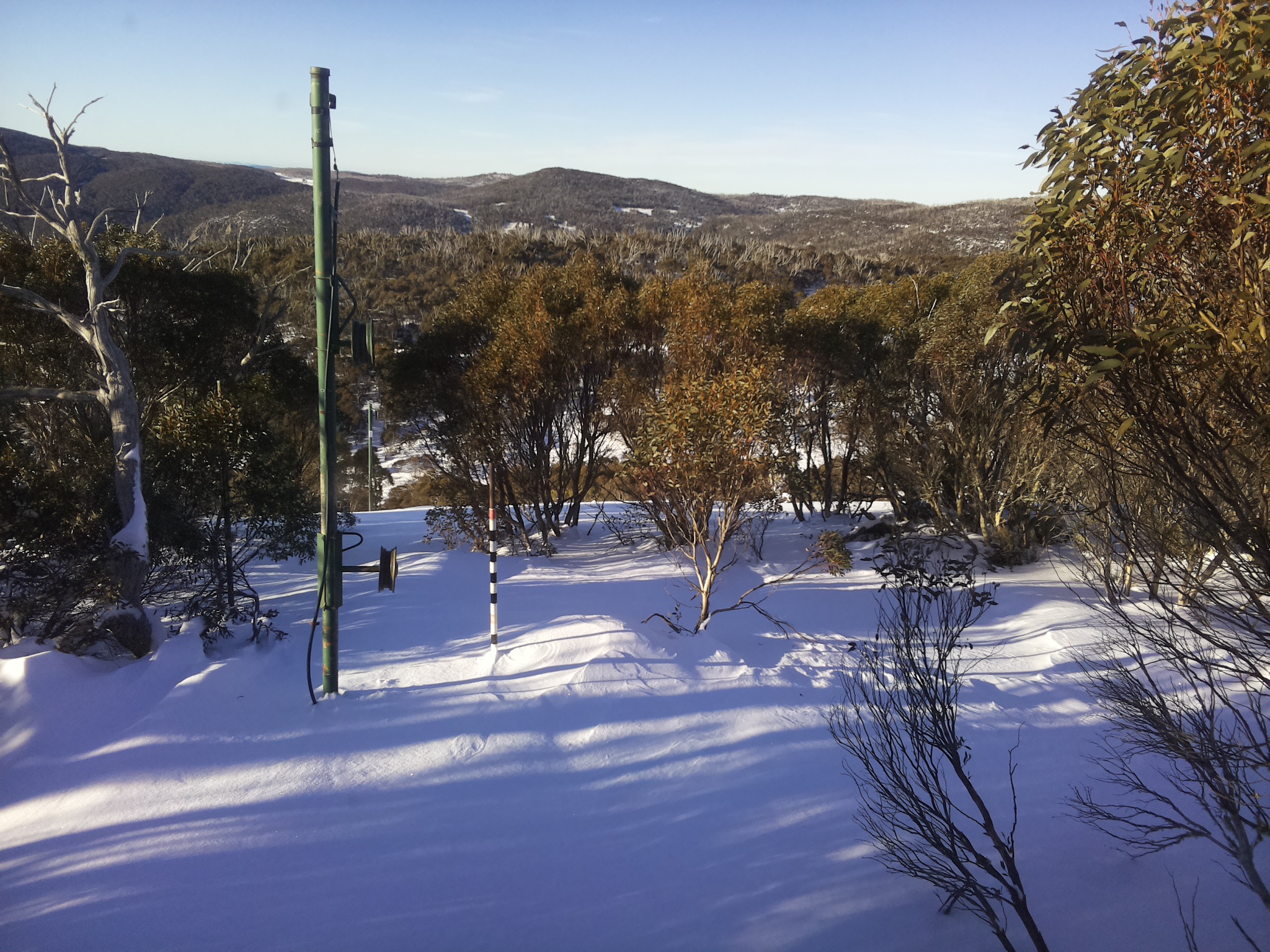 Bogong Web Cam 8:50am Saturday 28th of June 2025