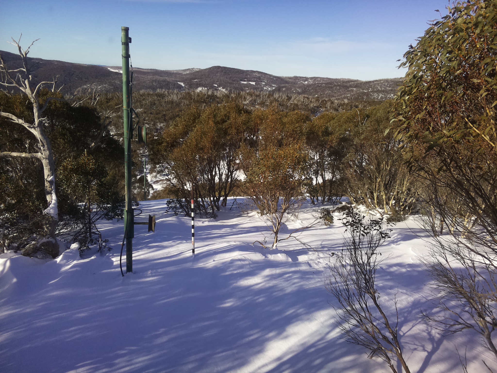 Bogong Web Cam 10:00am Saturday 28th of June 2025