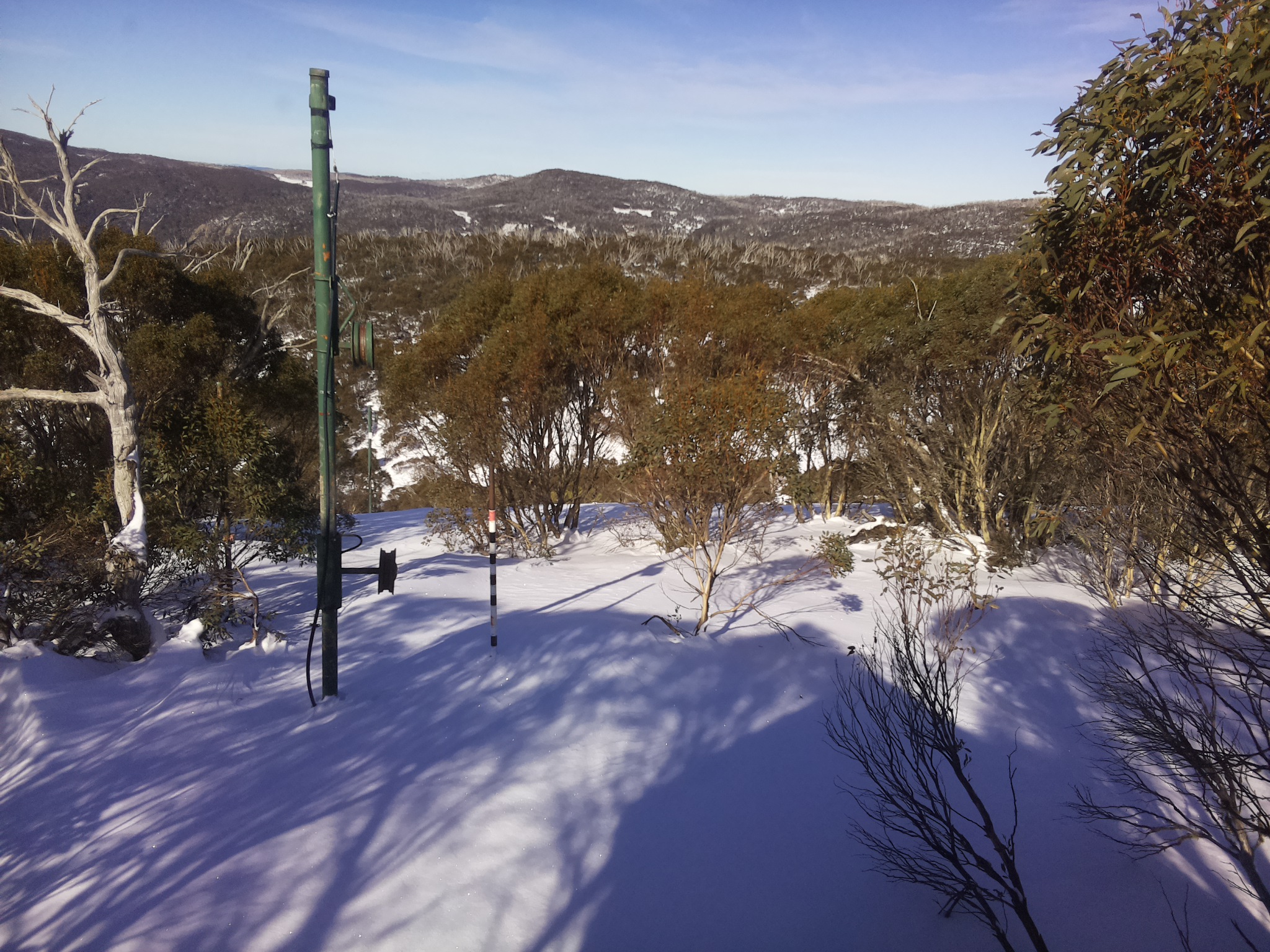 Bogong Web Cam 12:20pm Saturday 28th of June 2025