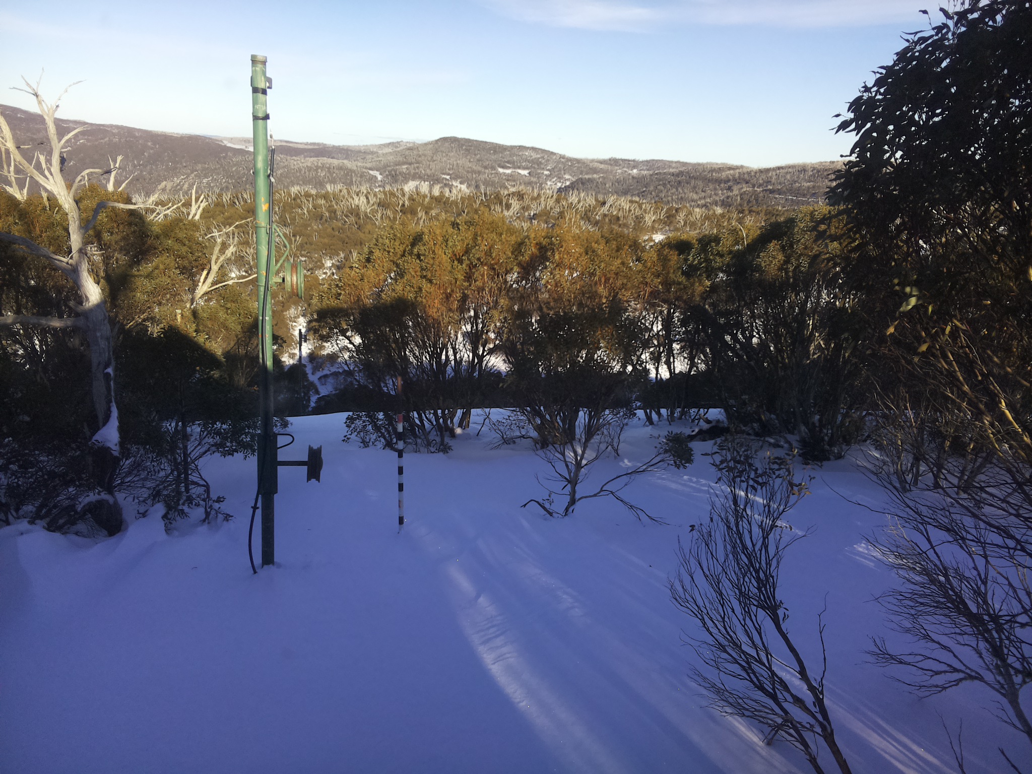 Bogong Web Cam 3:20pm Saturday 28th of June 2025