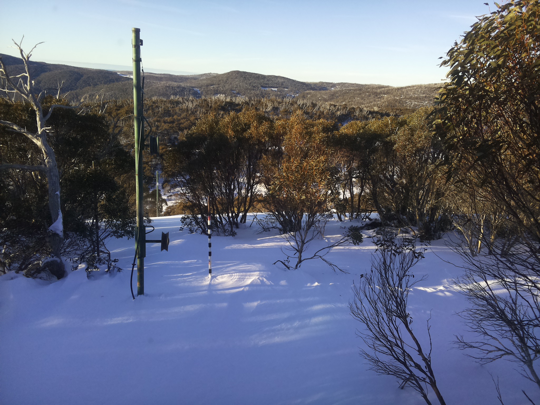 Bogong Web Cam 8:20am Sunday 29th of June 2025
