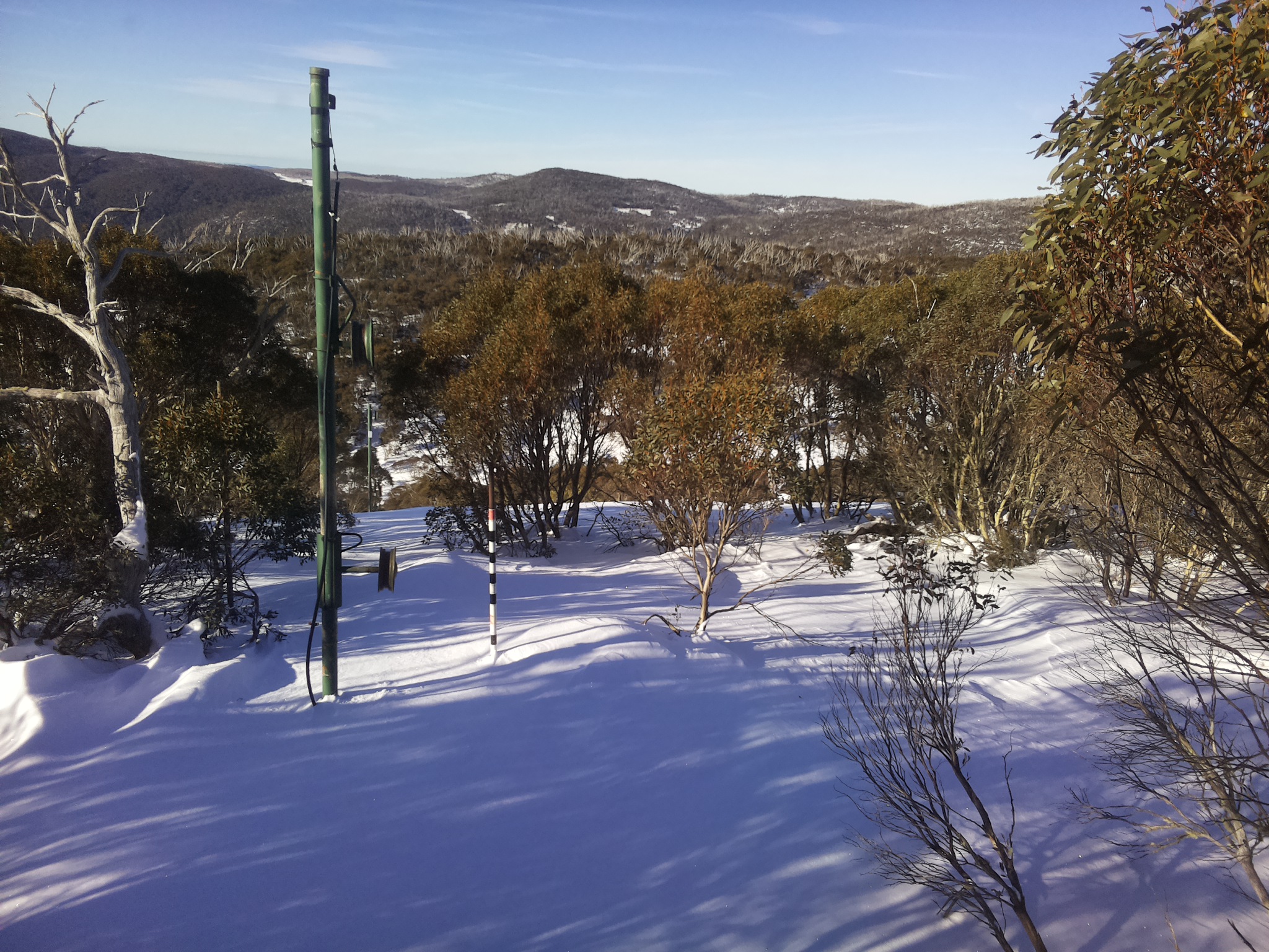Bogong Web Cam 9:40am Sunday 29th of June 2025