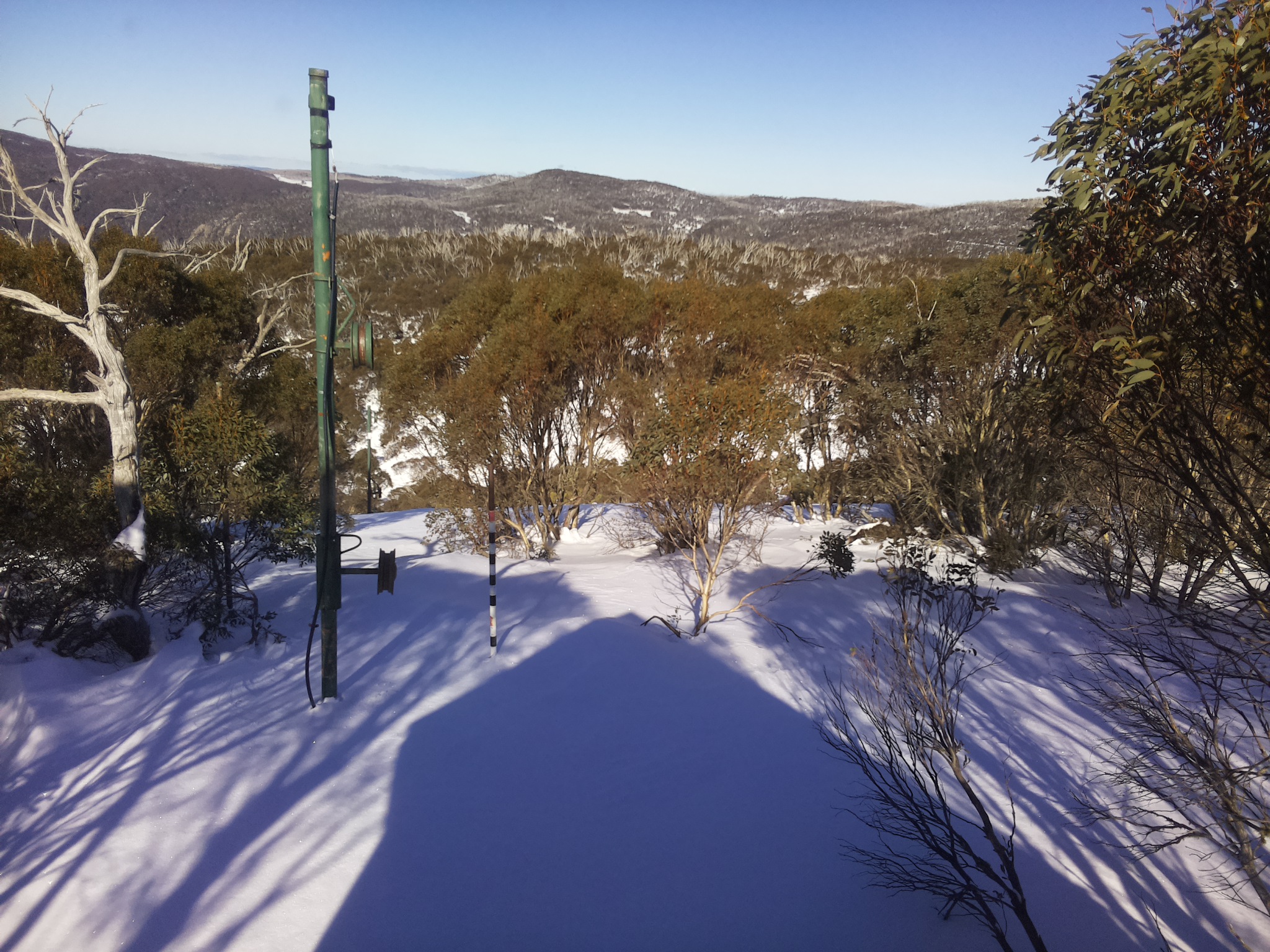 Bogong Web Cam 1:20pm Sunday 29th of June 2025