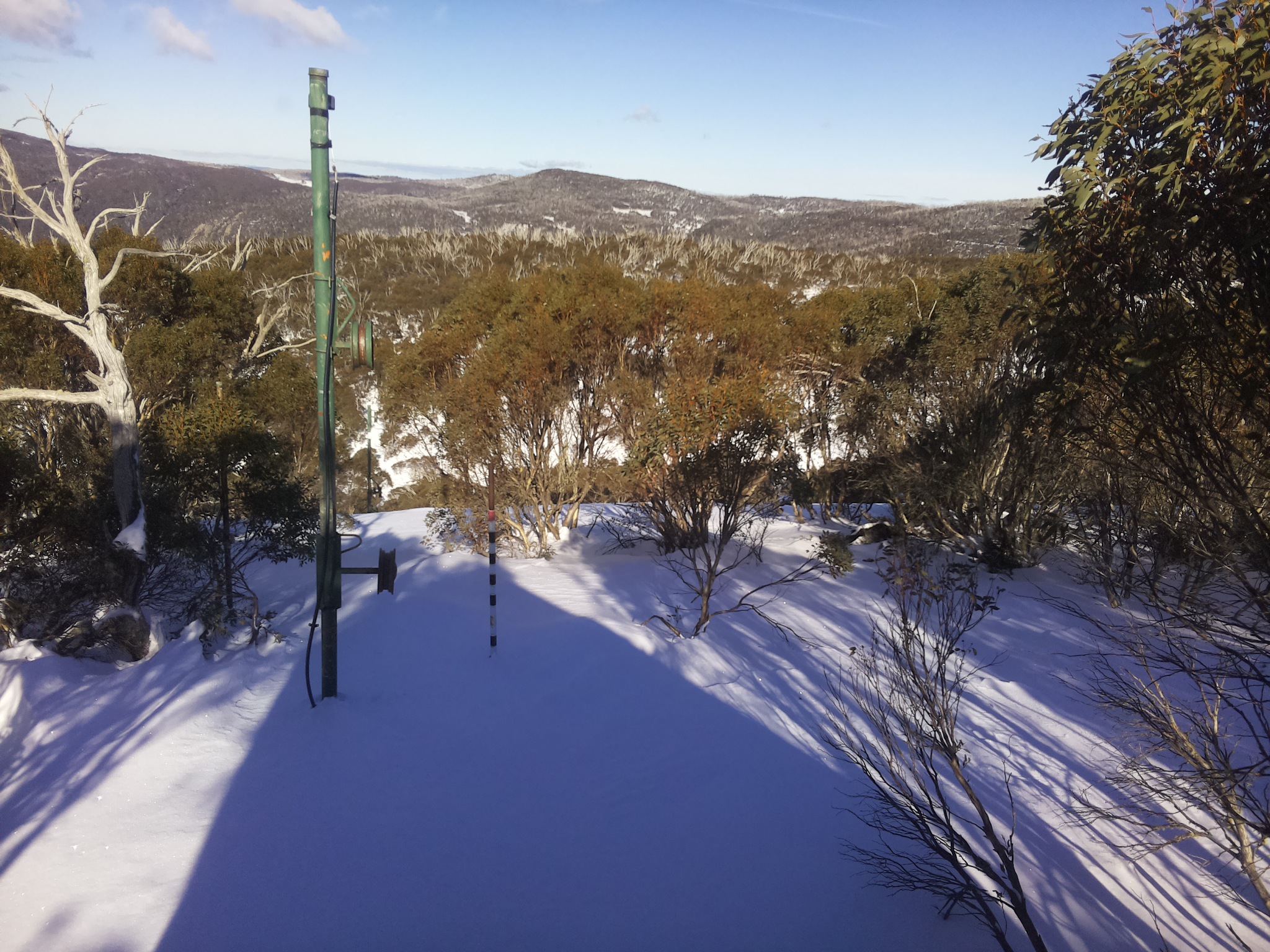 Bogong Web Cam 2:00pm Sunday 29th of June 2025