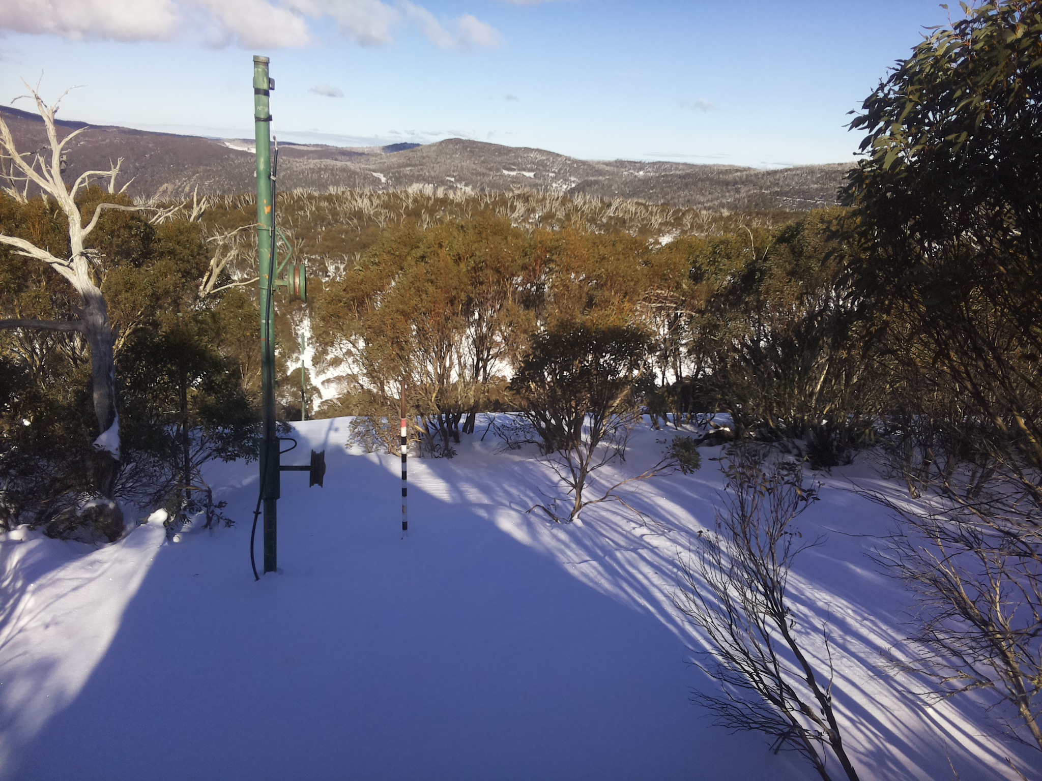 Bogong Web Cam 2:20pm Sunday 29th of June 2025