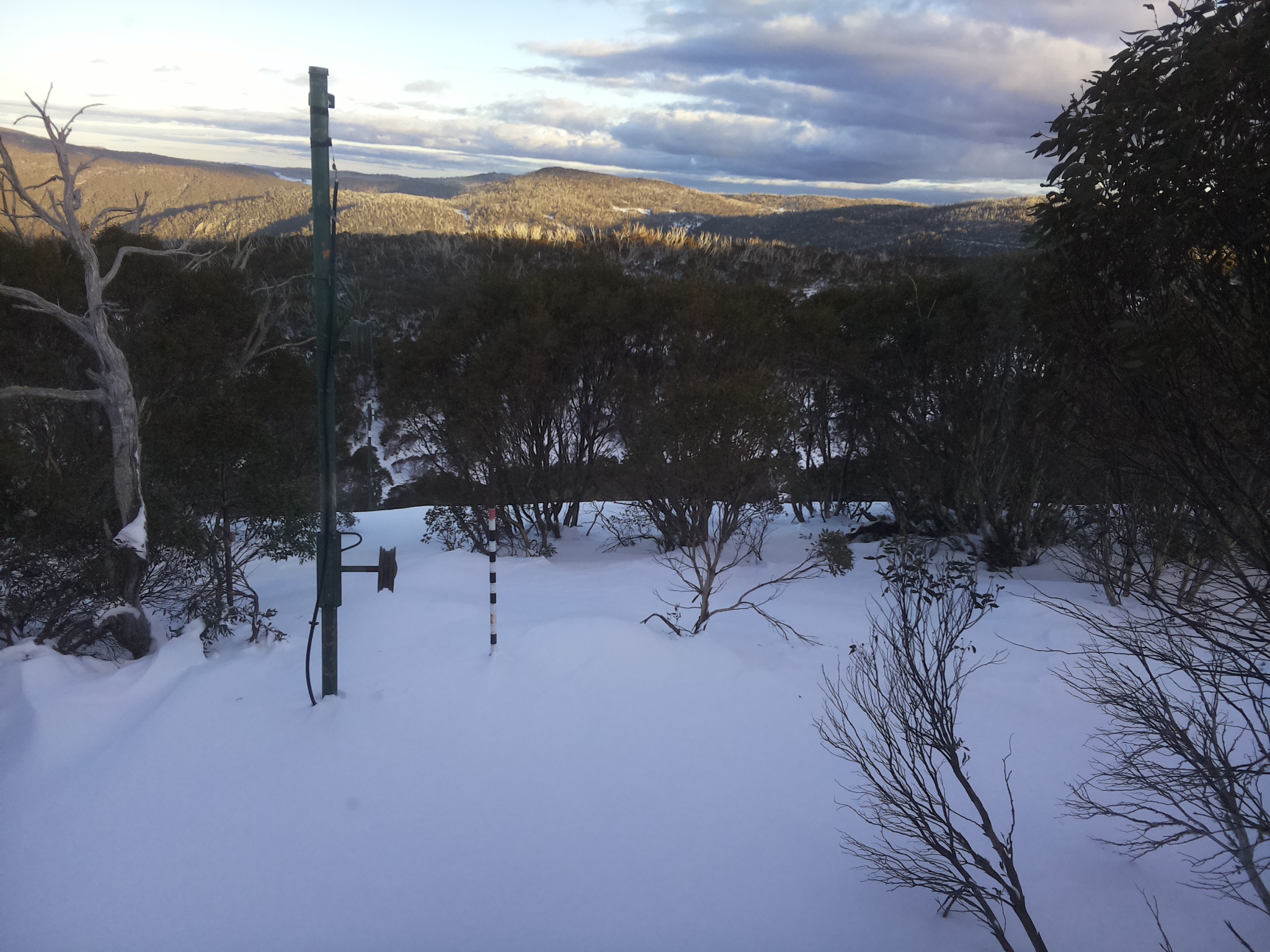 Bogong Web Cam 4:30pm Sunday 29th of June 2025