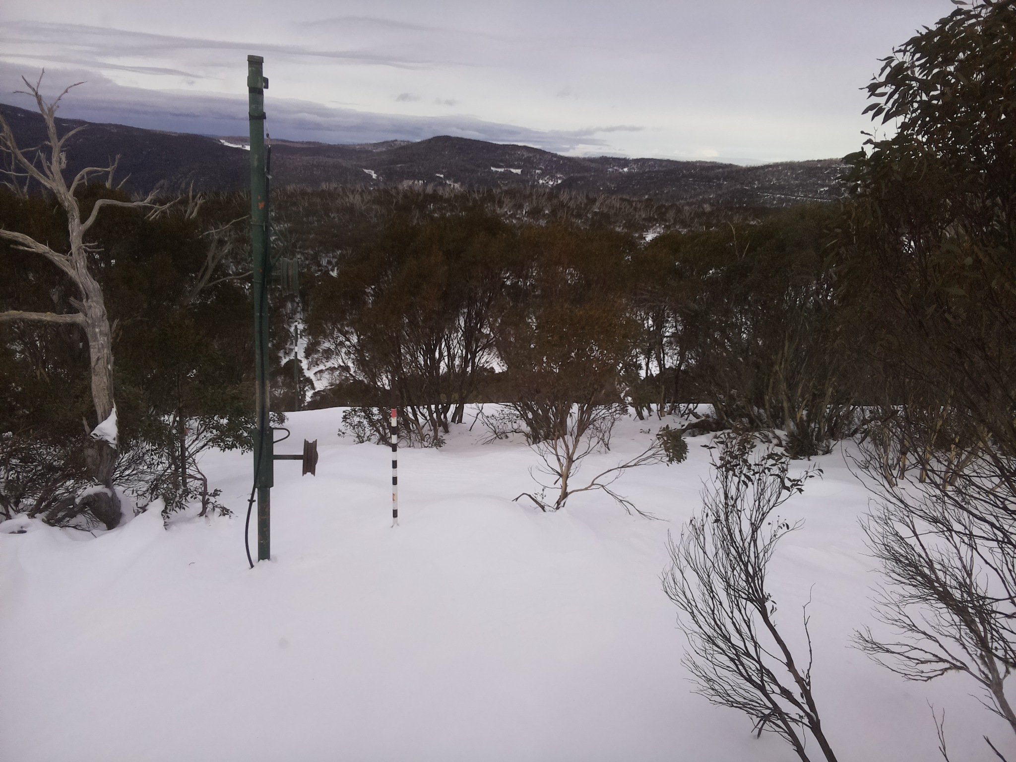Bogong Web Cam 12:00pm Tuesday 1st of July 2025