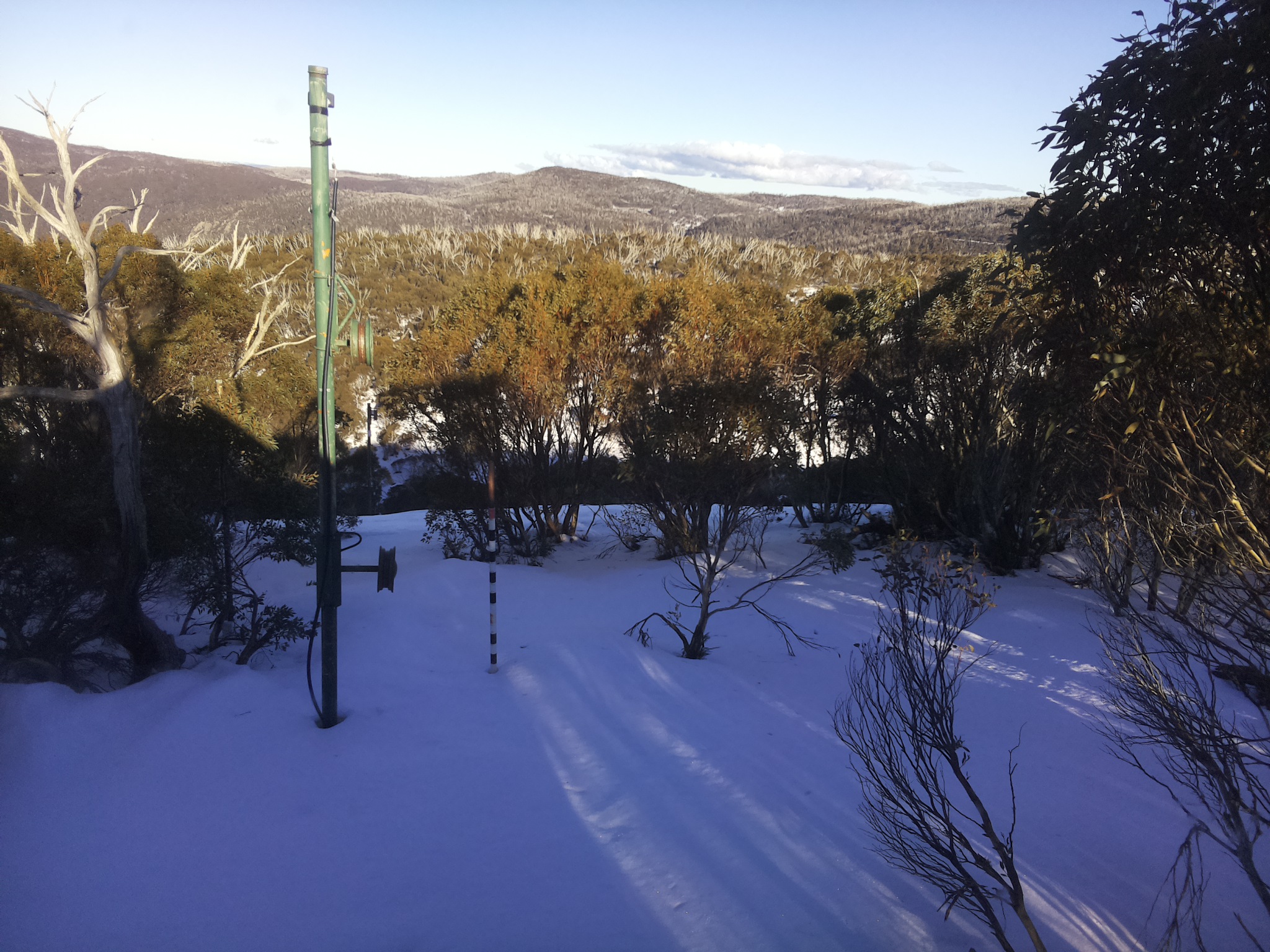 Bogong Web Cam 3:20pm Friday 4th of July 2025