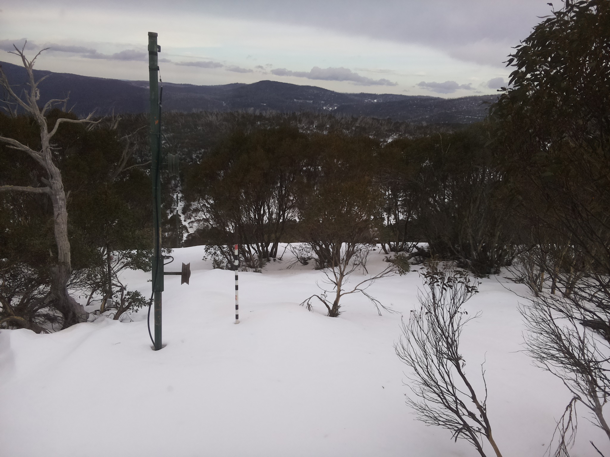 Bogong Web Cam 1:10pm Sunday 6th of July 2025