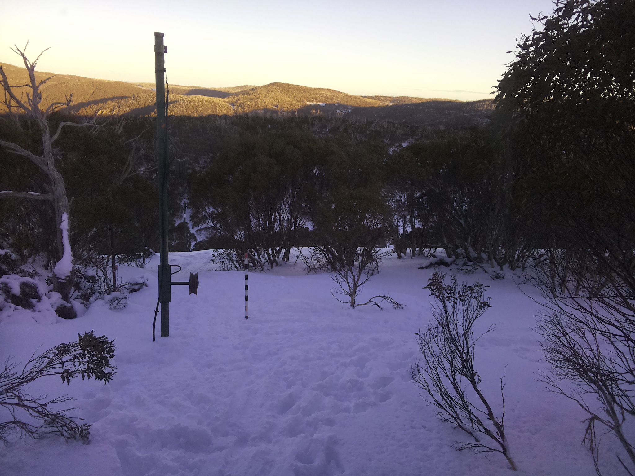 Bogong Web Cam 4:40pm Saturday 12th of July 2025