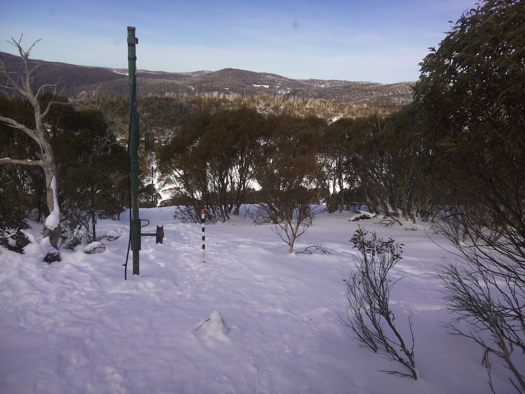 Bogong Web Cam 12:00pm Saturday 19th of July 2025