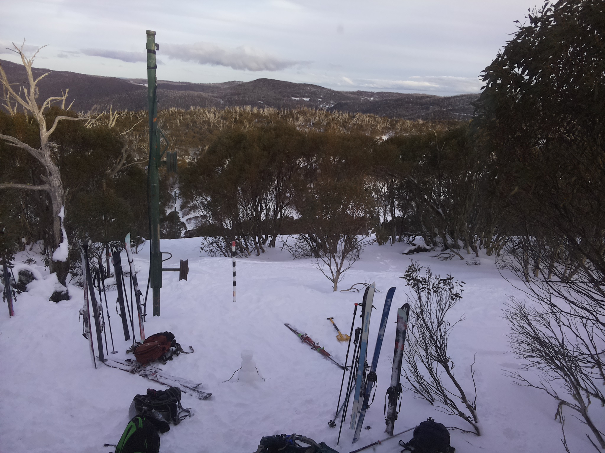 Bogong Web Cam 4:10pm Sunday 20th of July 2025