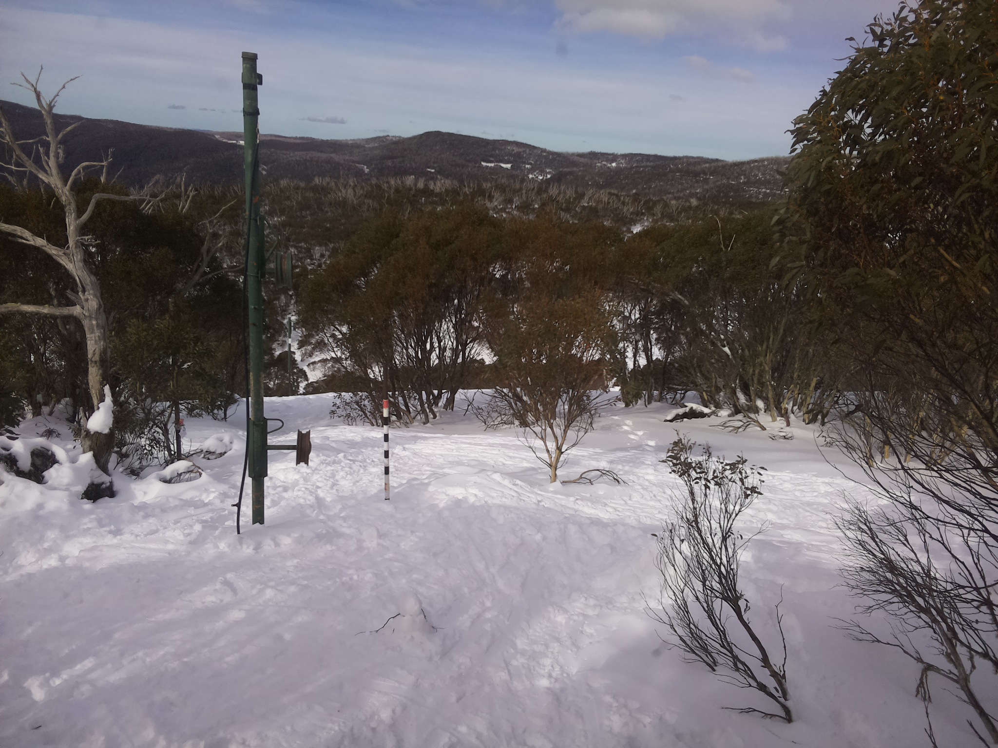 Bogong Web Cam 11:30am Monday 21st of July 2025