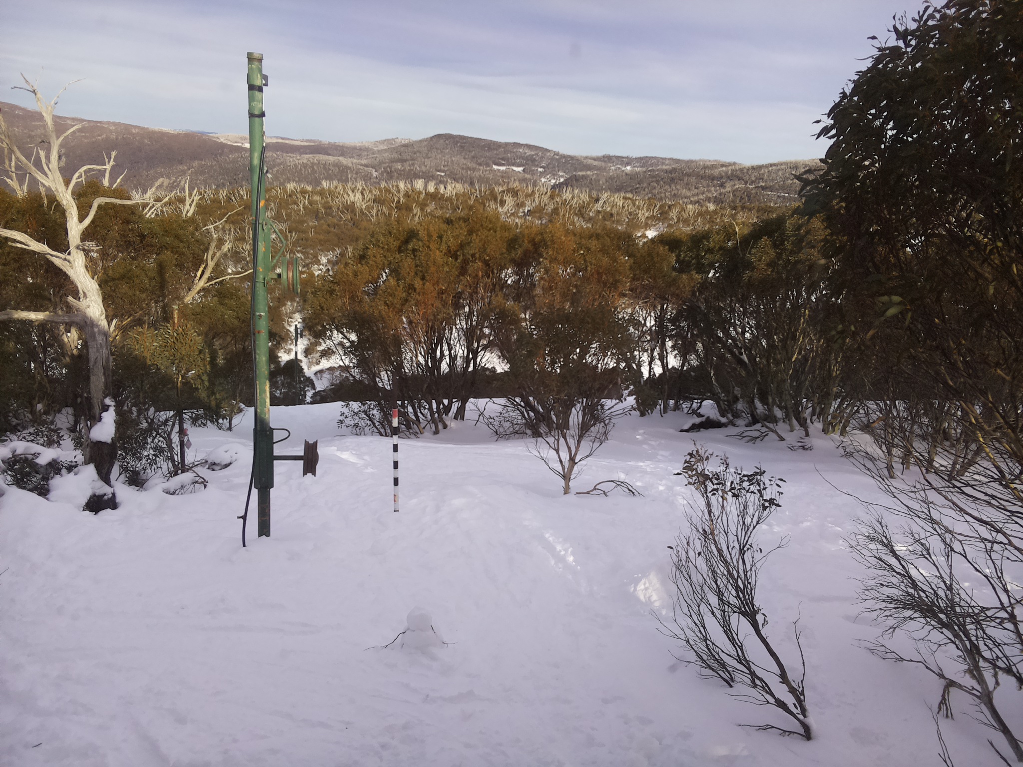 Bogong Web Cam 3:30pm Monday 21st of July 2025