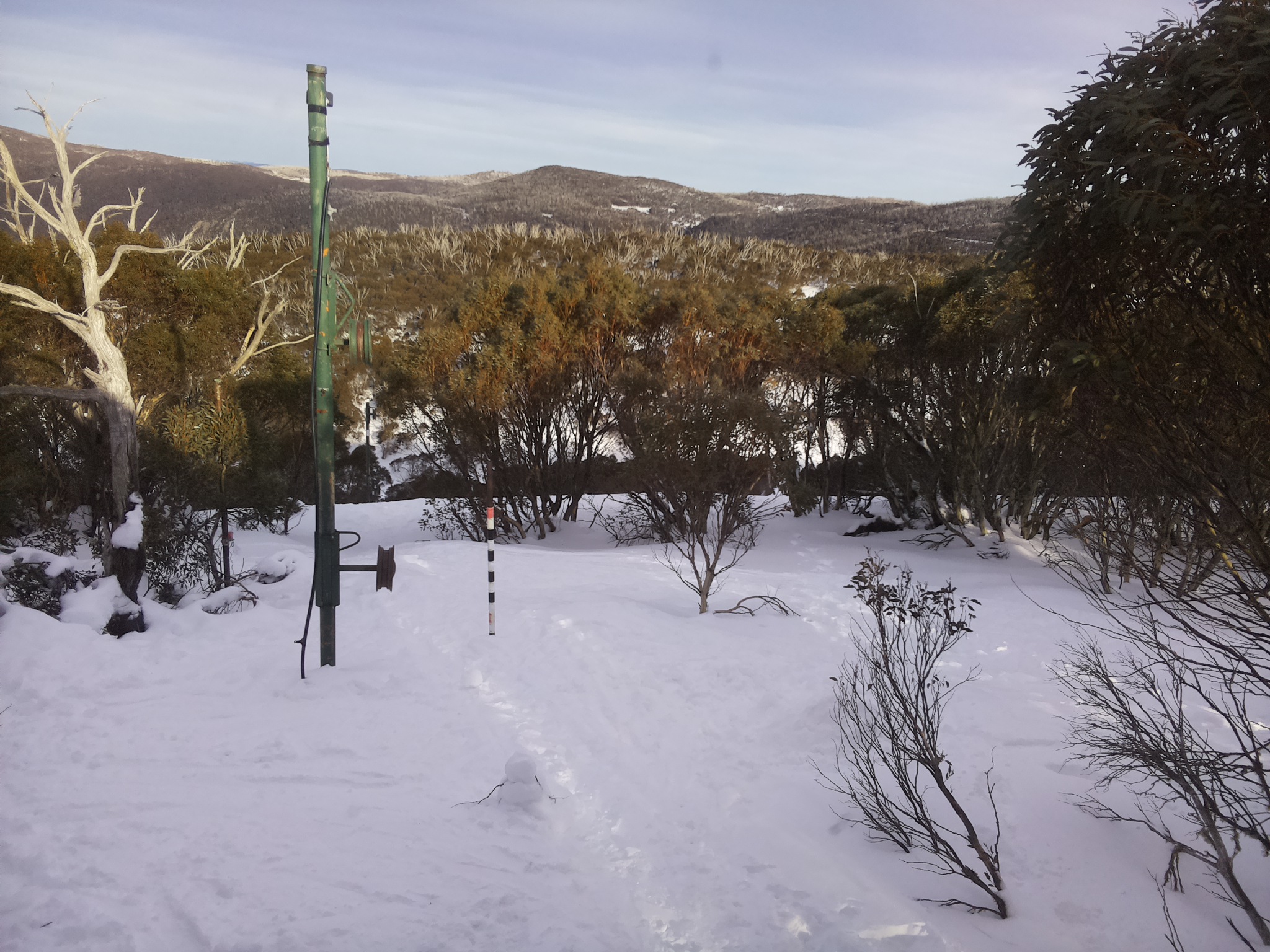 Bogong Web Cam 3:40pm Monday 21st of July 2025