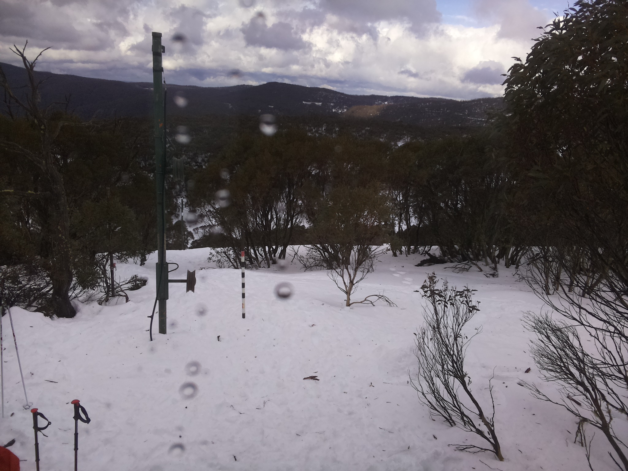 Bogong Web Cam 11:20am Tuesday 22nd of July 2025