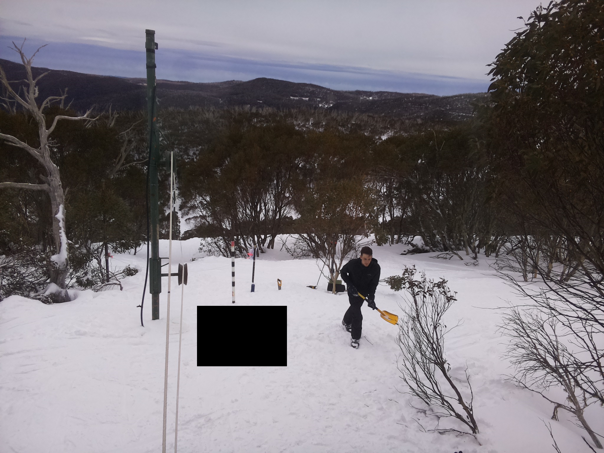 Bogong Web Cam 3:50pm Friday 25th of July 2025