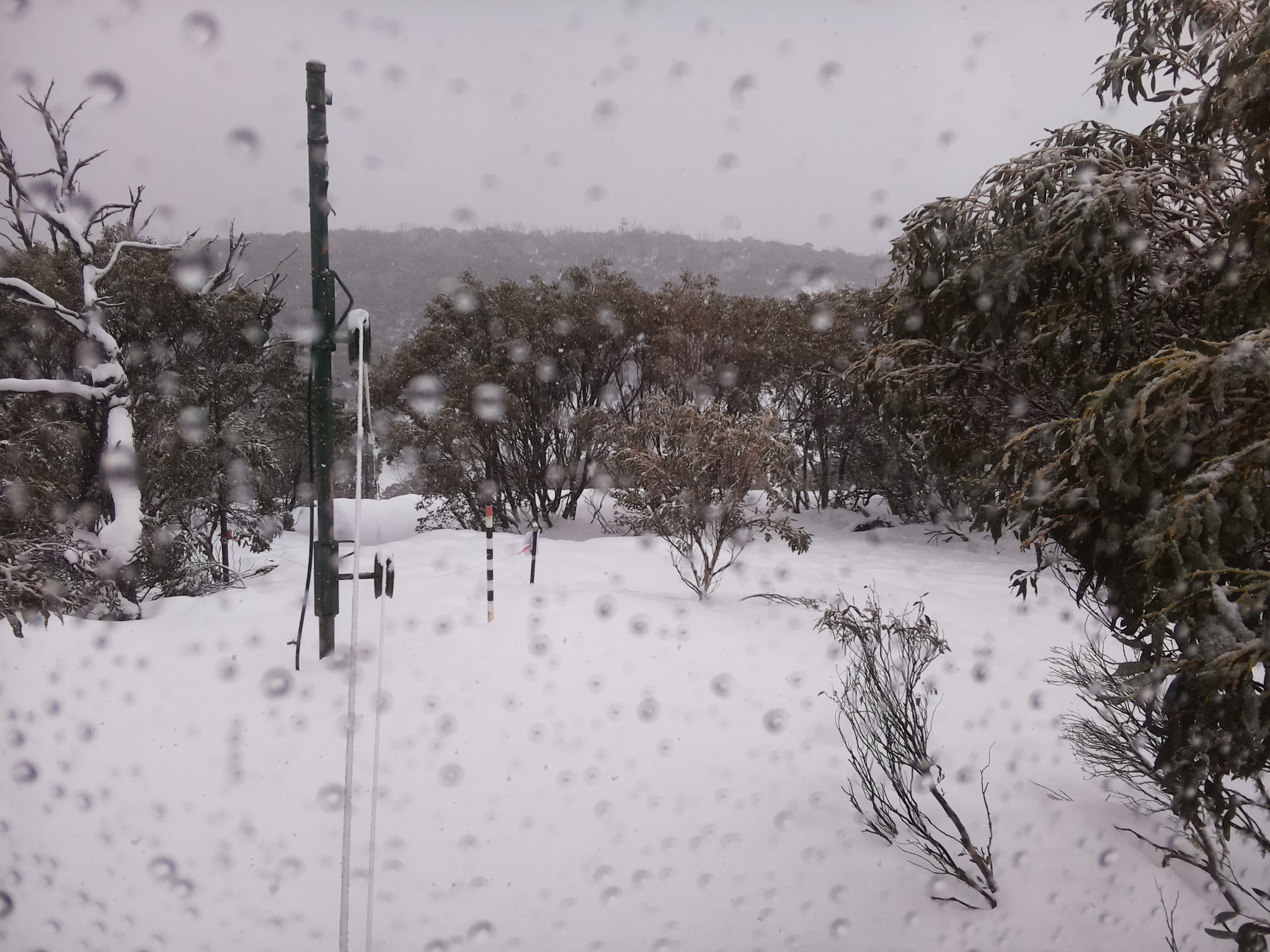 Bogong Web Cam 9:40am Sunday 27th of July 2025