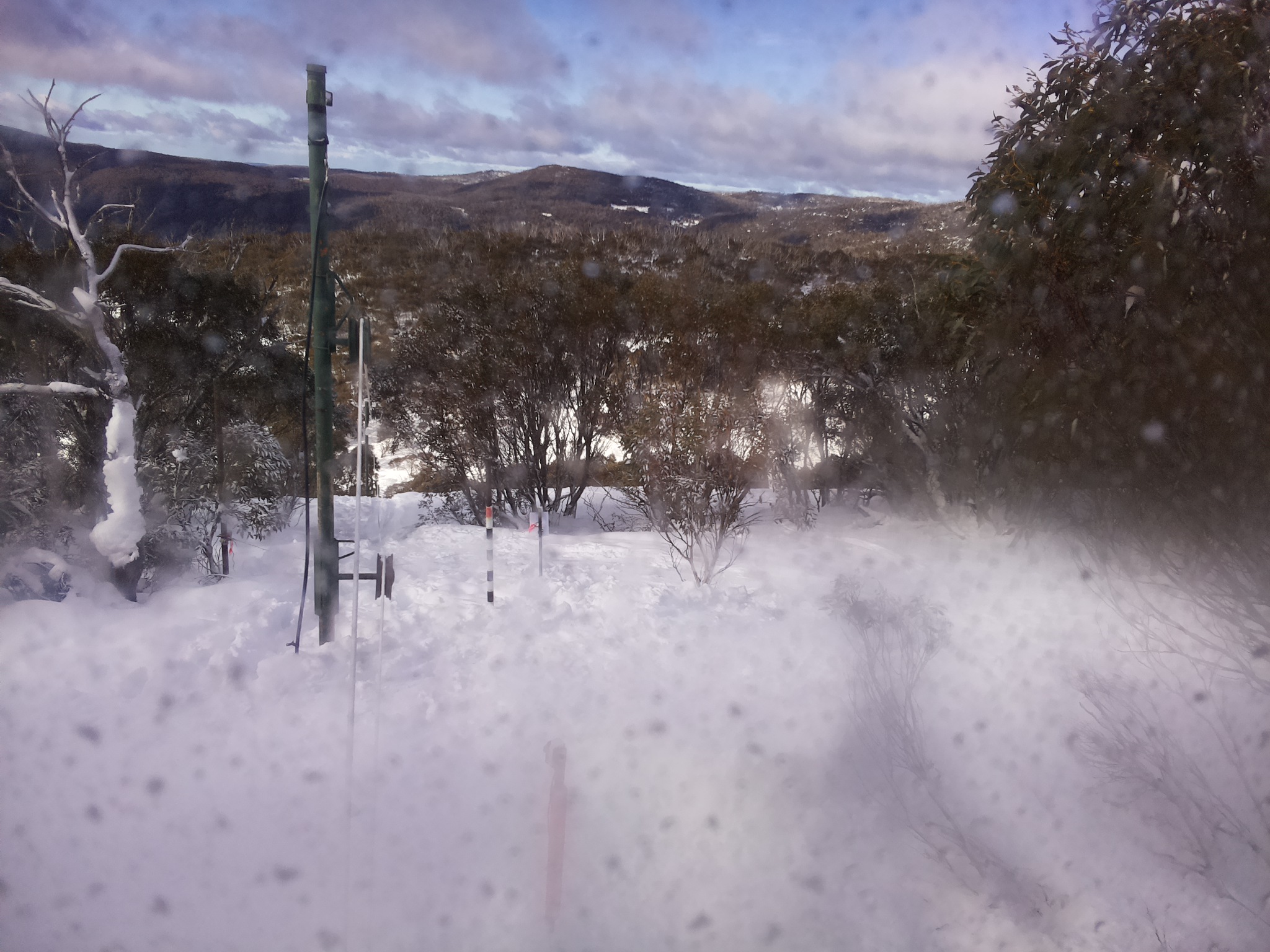 Bogong Web Cam 10:00am Tuesday 29th of July 2025