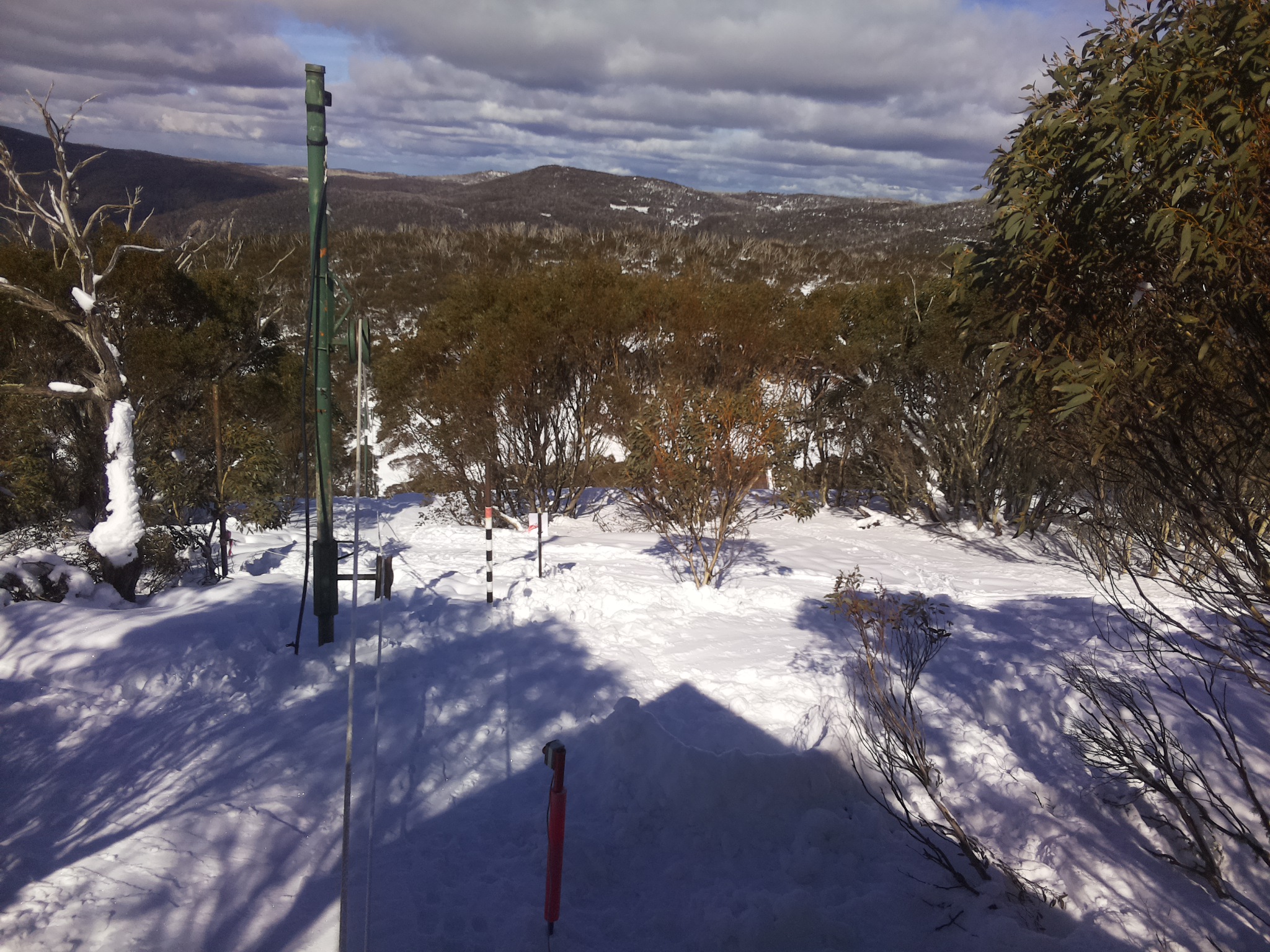 Bogong Web Cam 1:00pm Tuesday 29th of July 2025