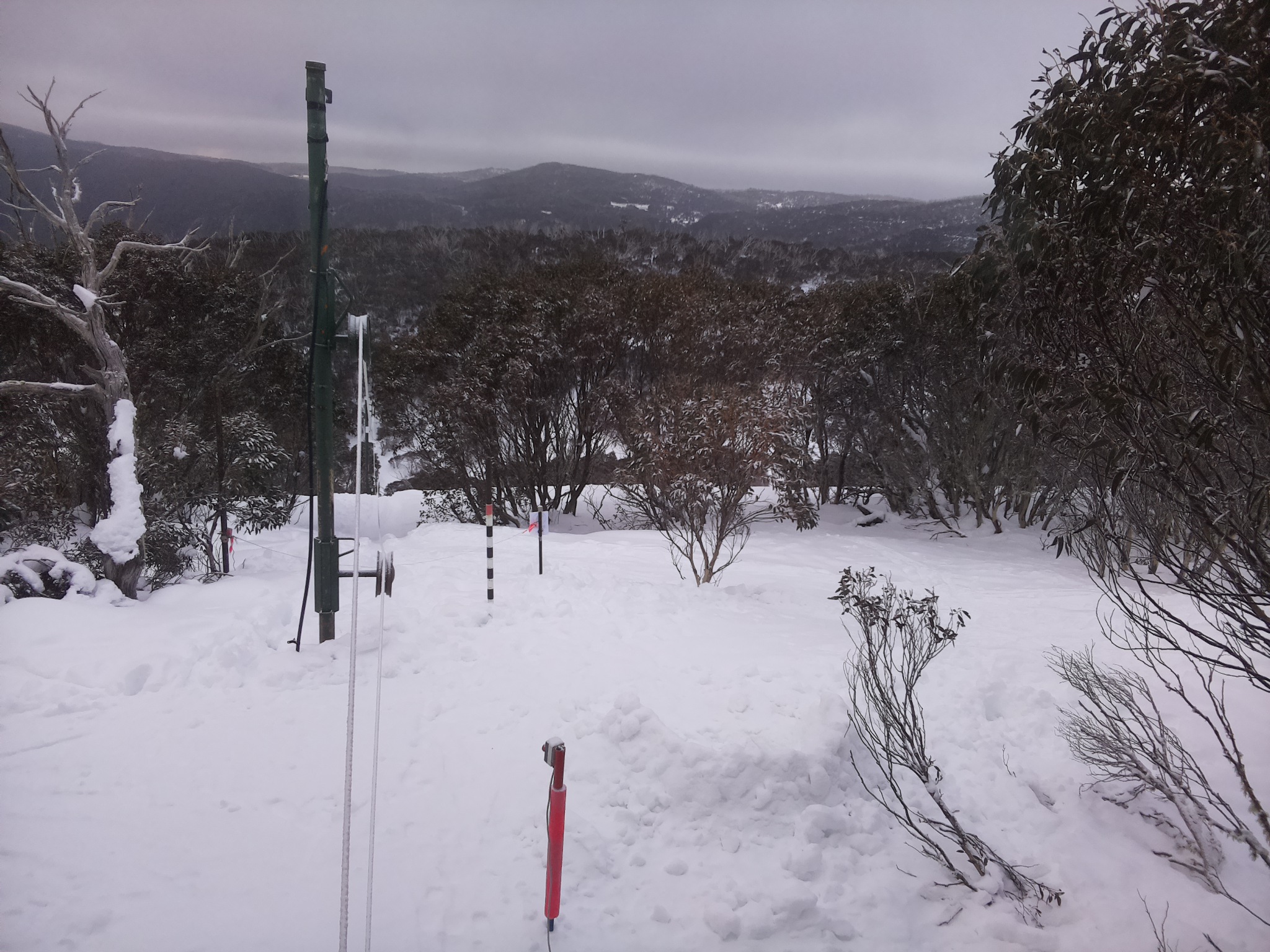Bogong Web Cam 8:40am Wednesday 30th of July 2025