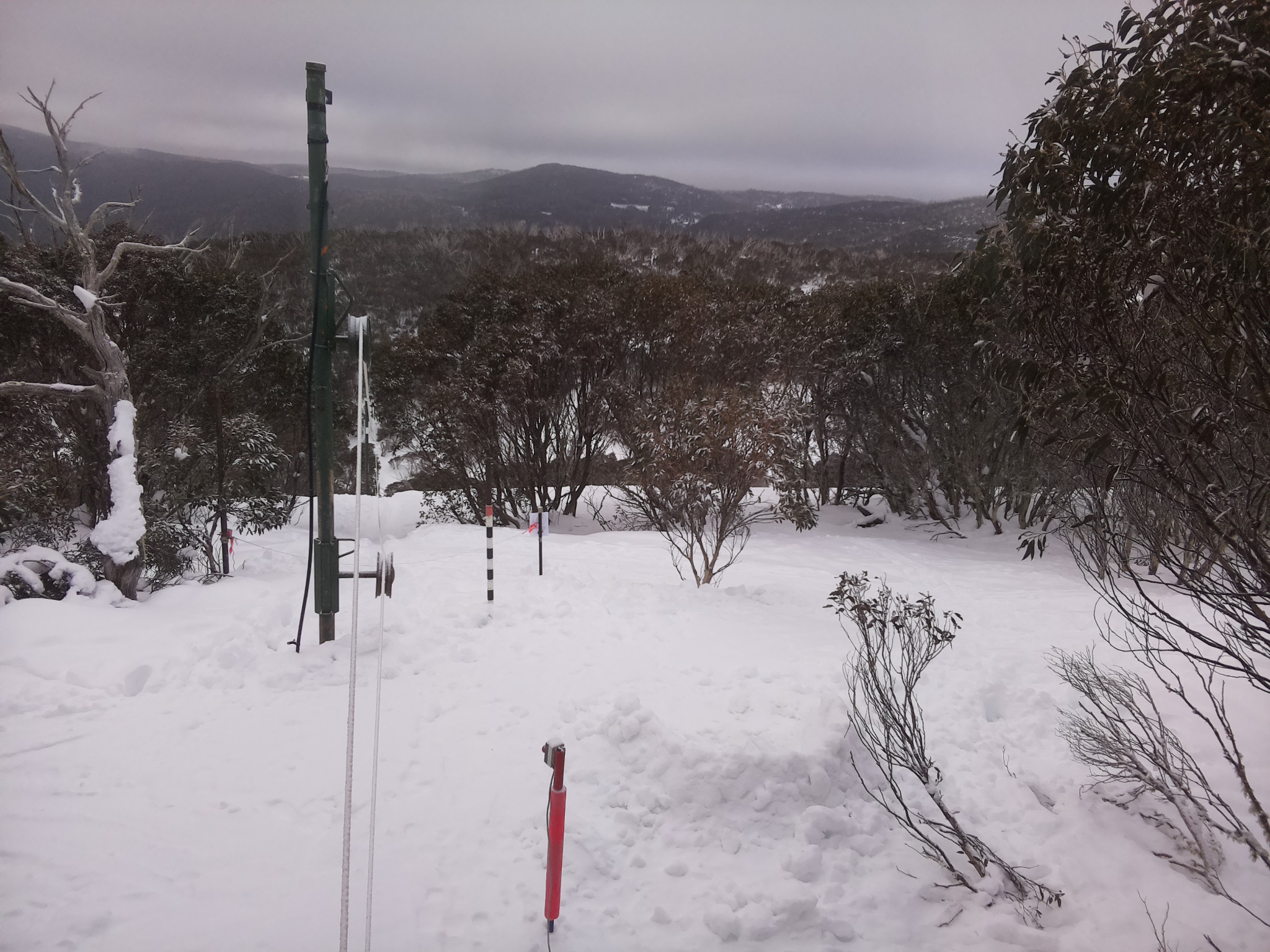 Bogong Web Cam 9:20am Wednesday 30th of July 2025