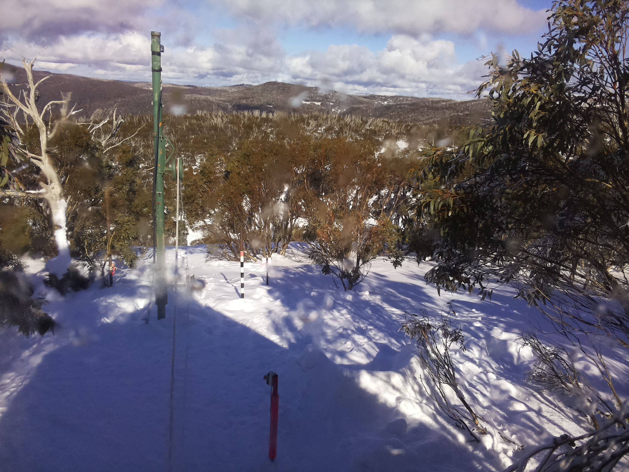 Bogong Web Cam 2:20pm Friday 1st of August 2025