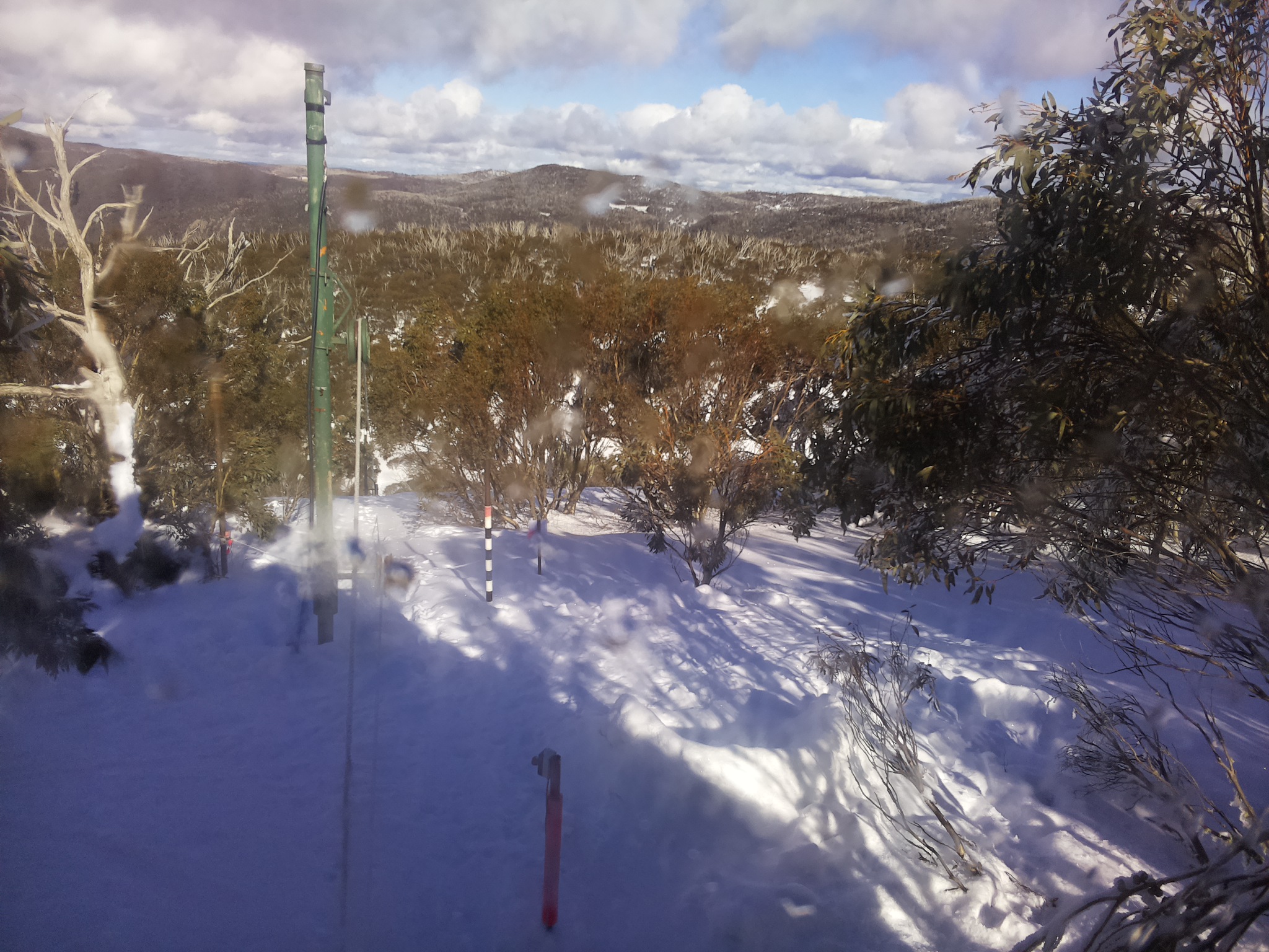 Bogong Web Cam 2:40pm Friday 1st of August 2025