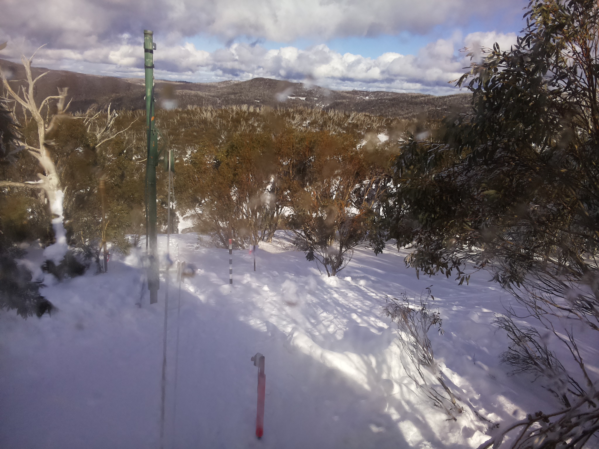 Bogong Web Cam 2:50pm Friday 1st of August 2025