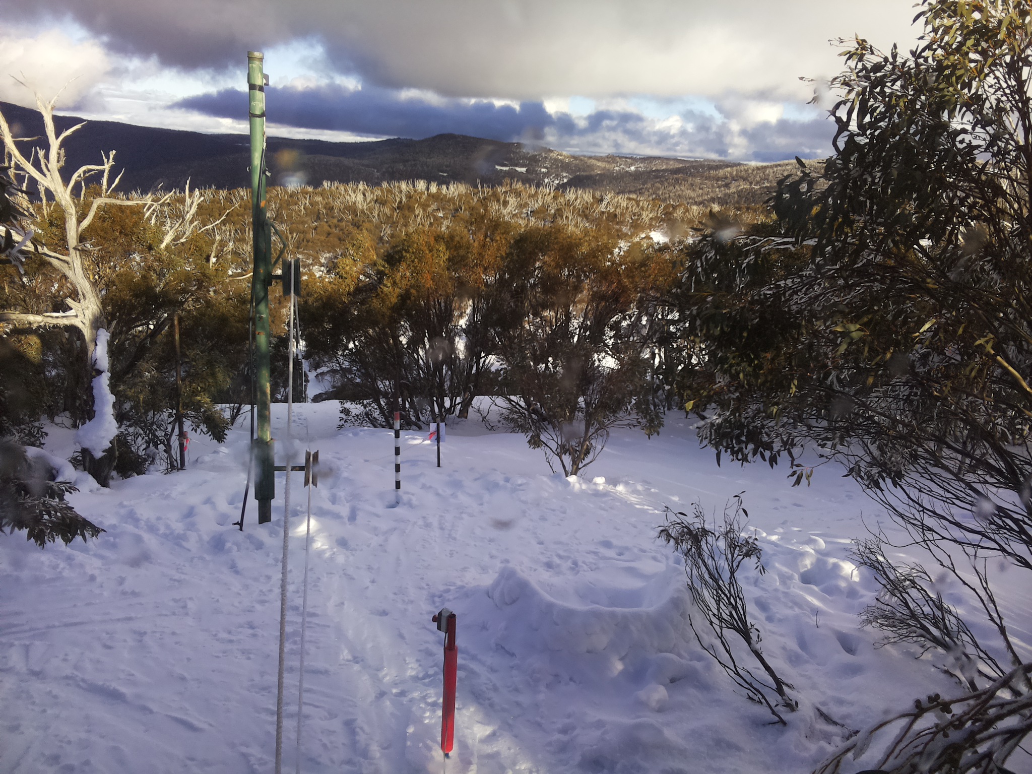 Bogong Web Cam 4:00pm Friday 1st of August 2025