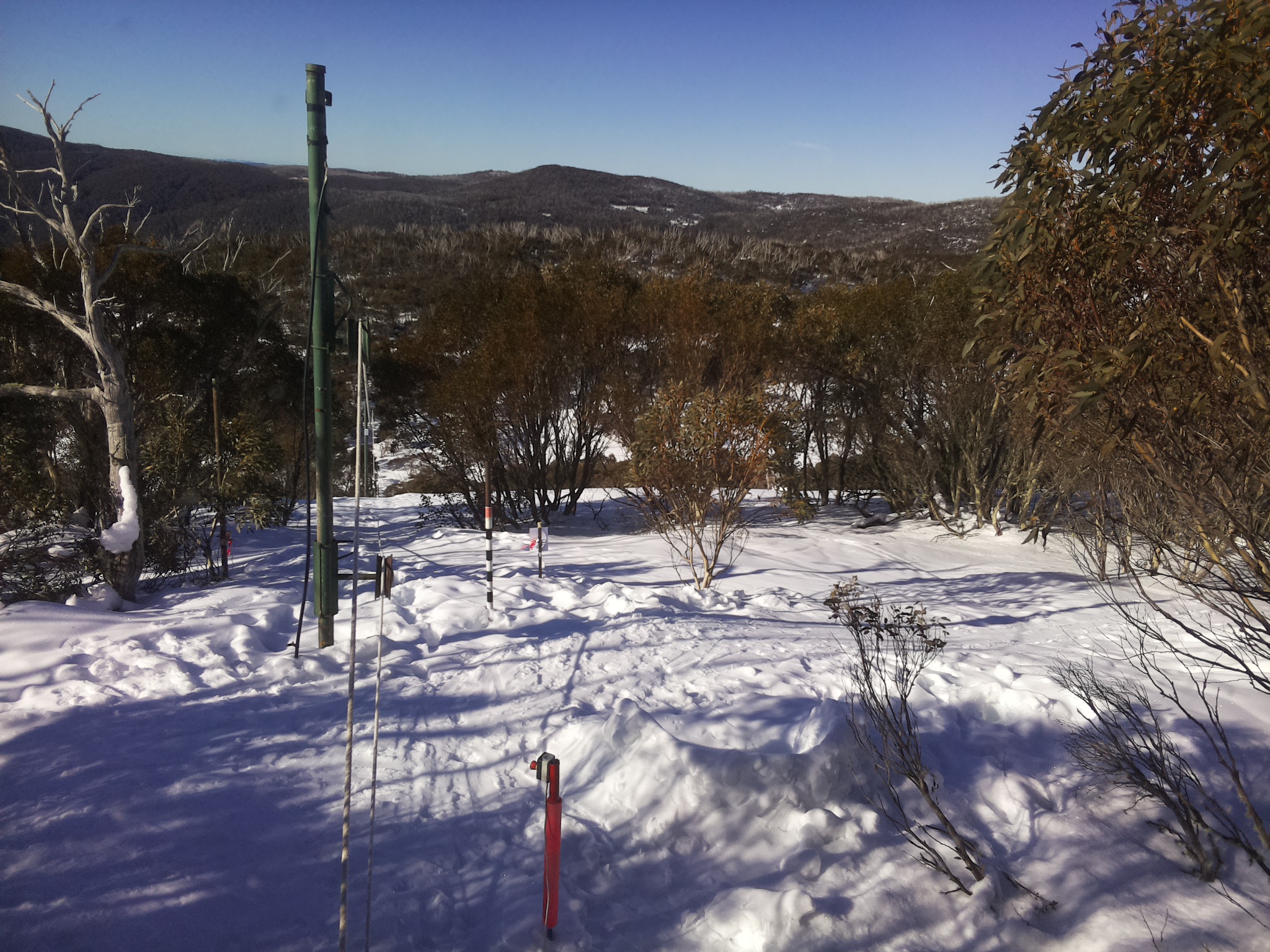 Bogong Web Cam 9:40am Sunday 3rd of August 2025